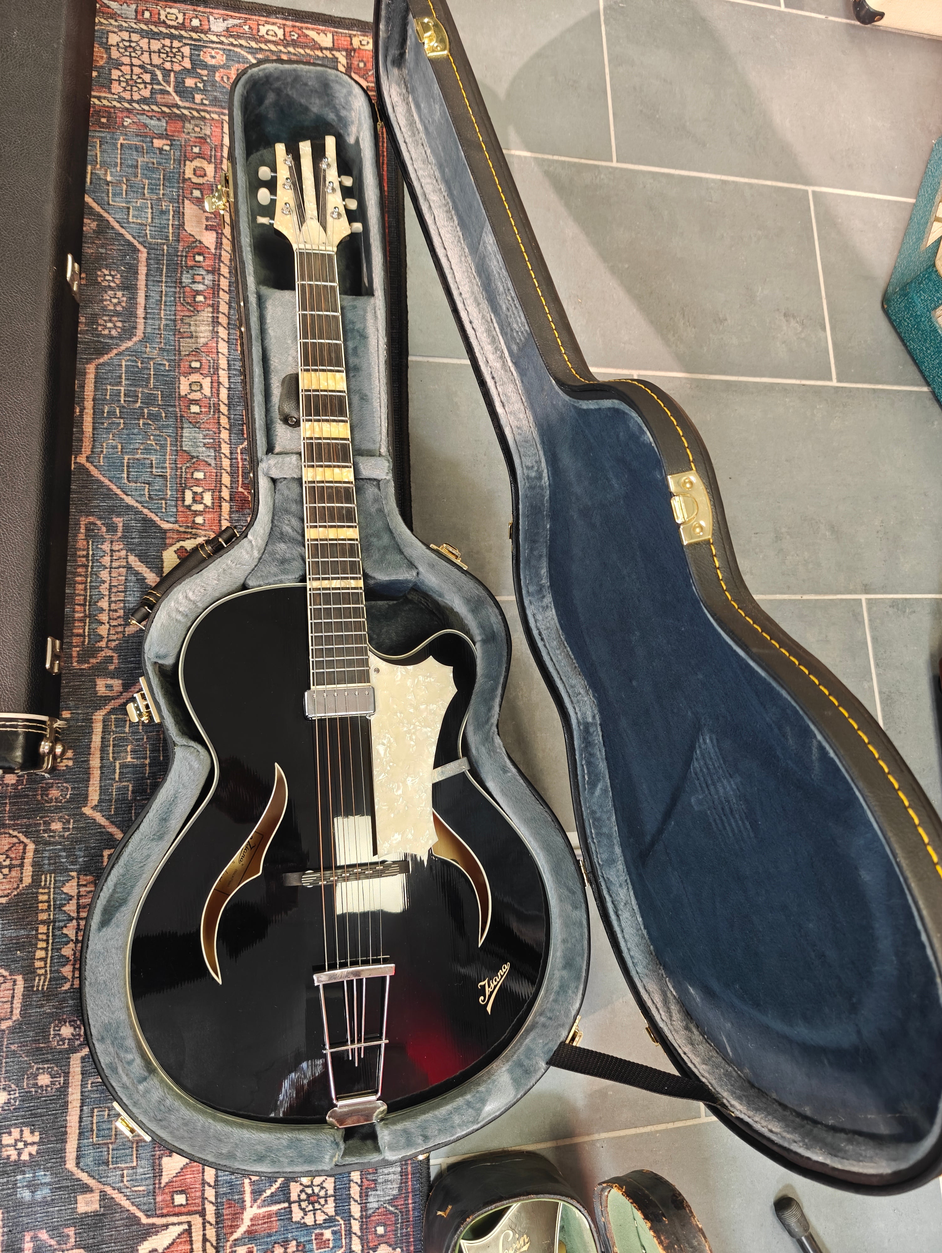 Isana Black Pearl 2018