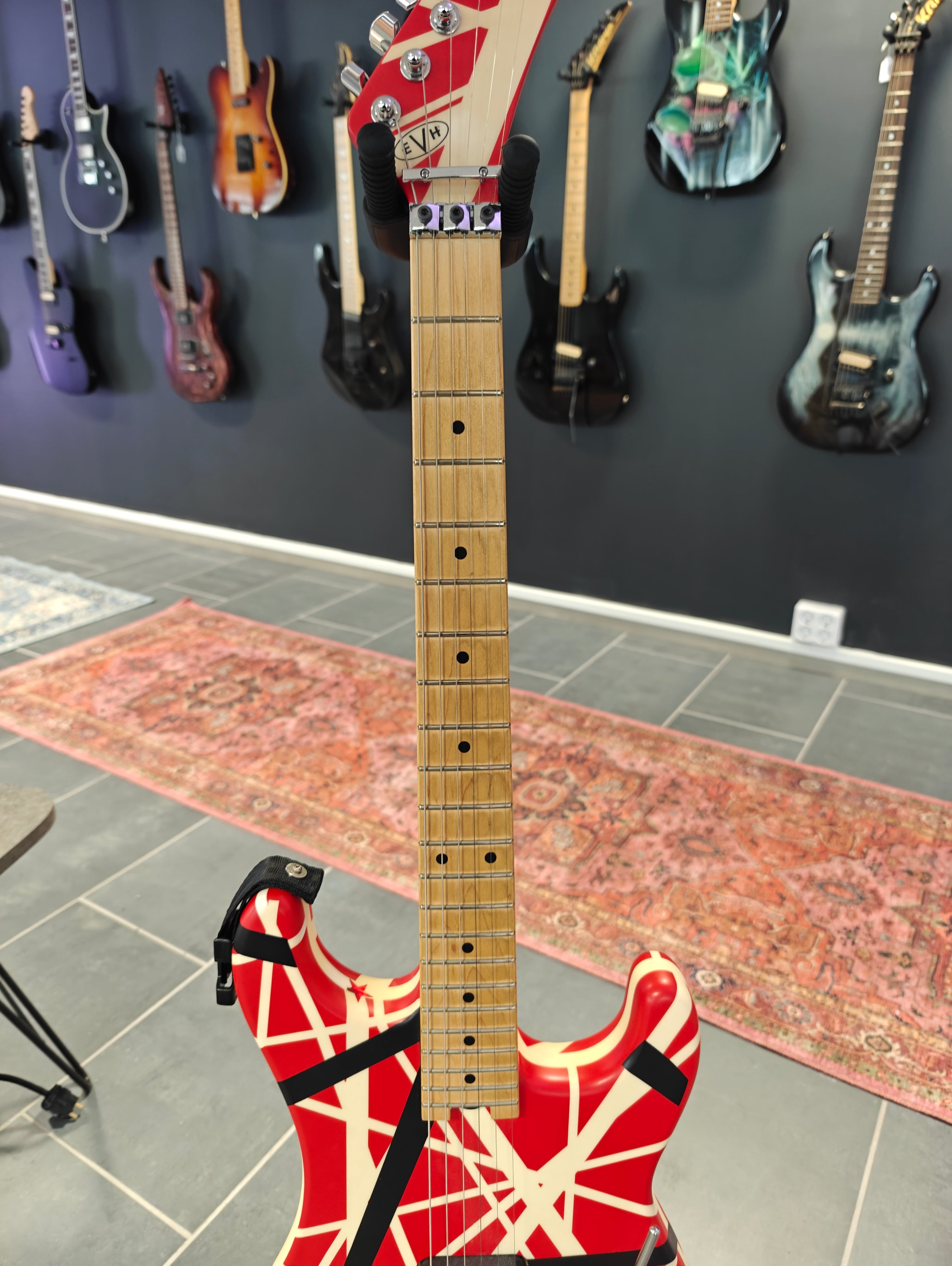 EVH Striped 5150 Red
