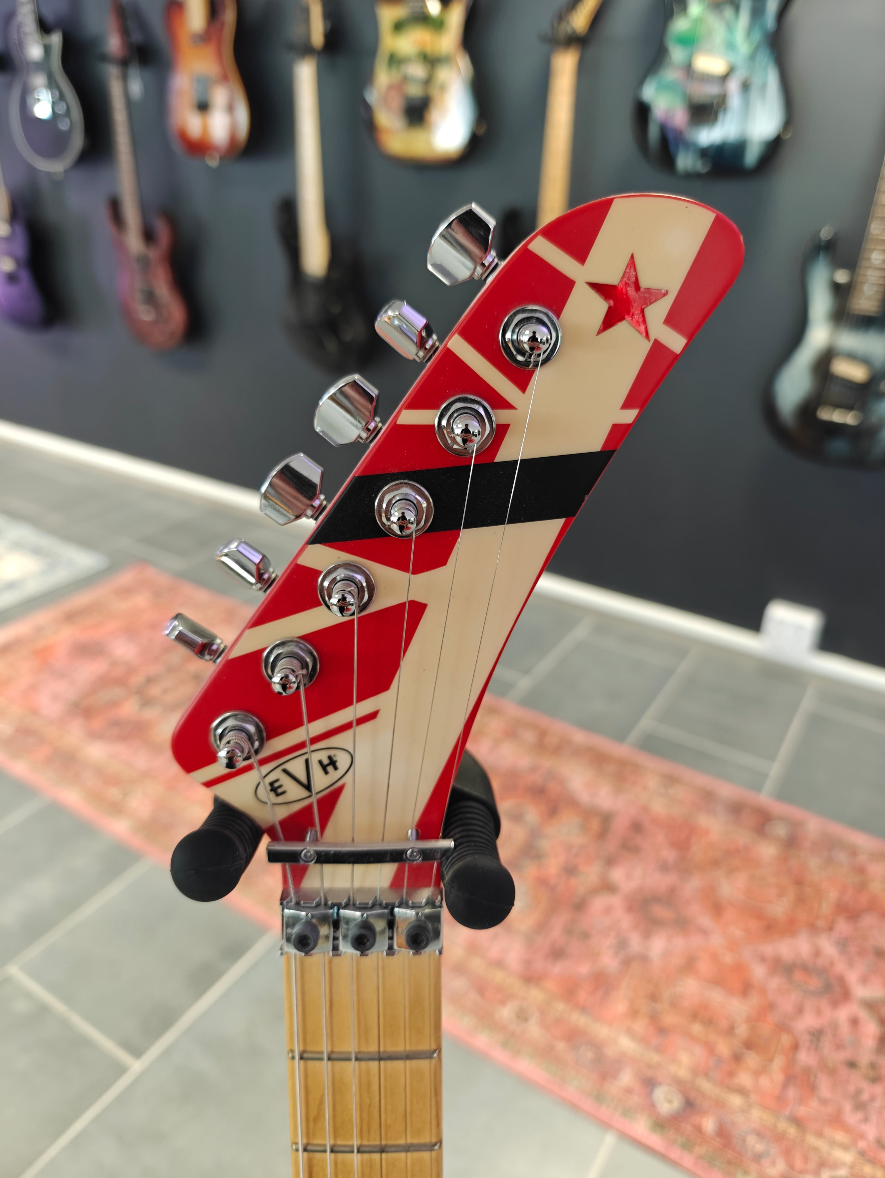 EVH Striped 5150 Red