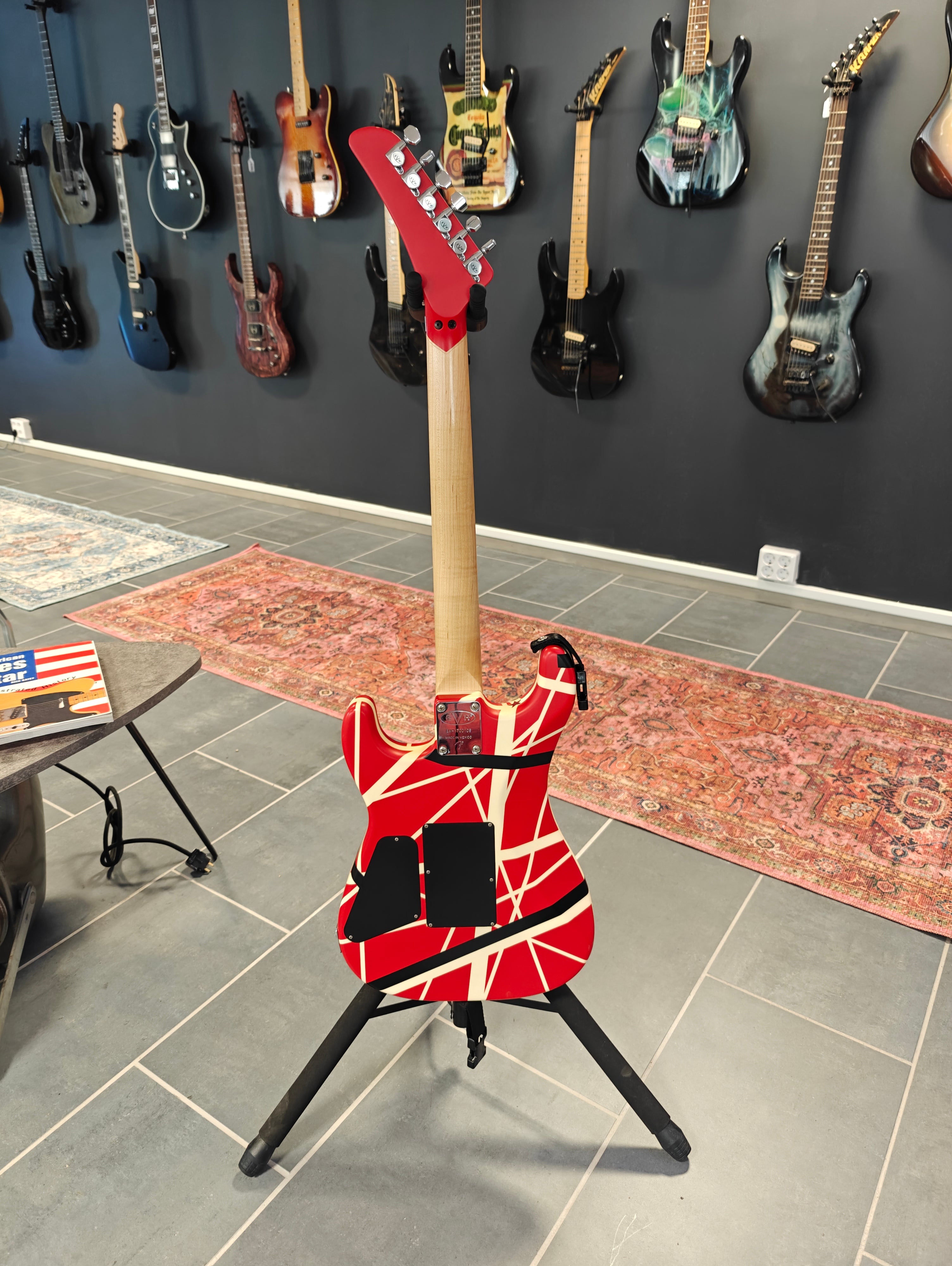 EVH Striped 5150 Red