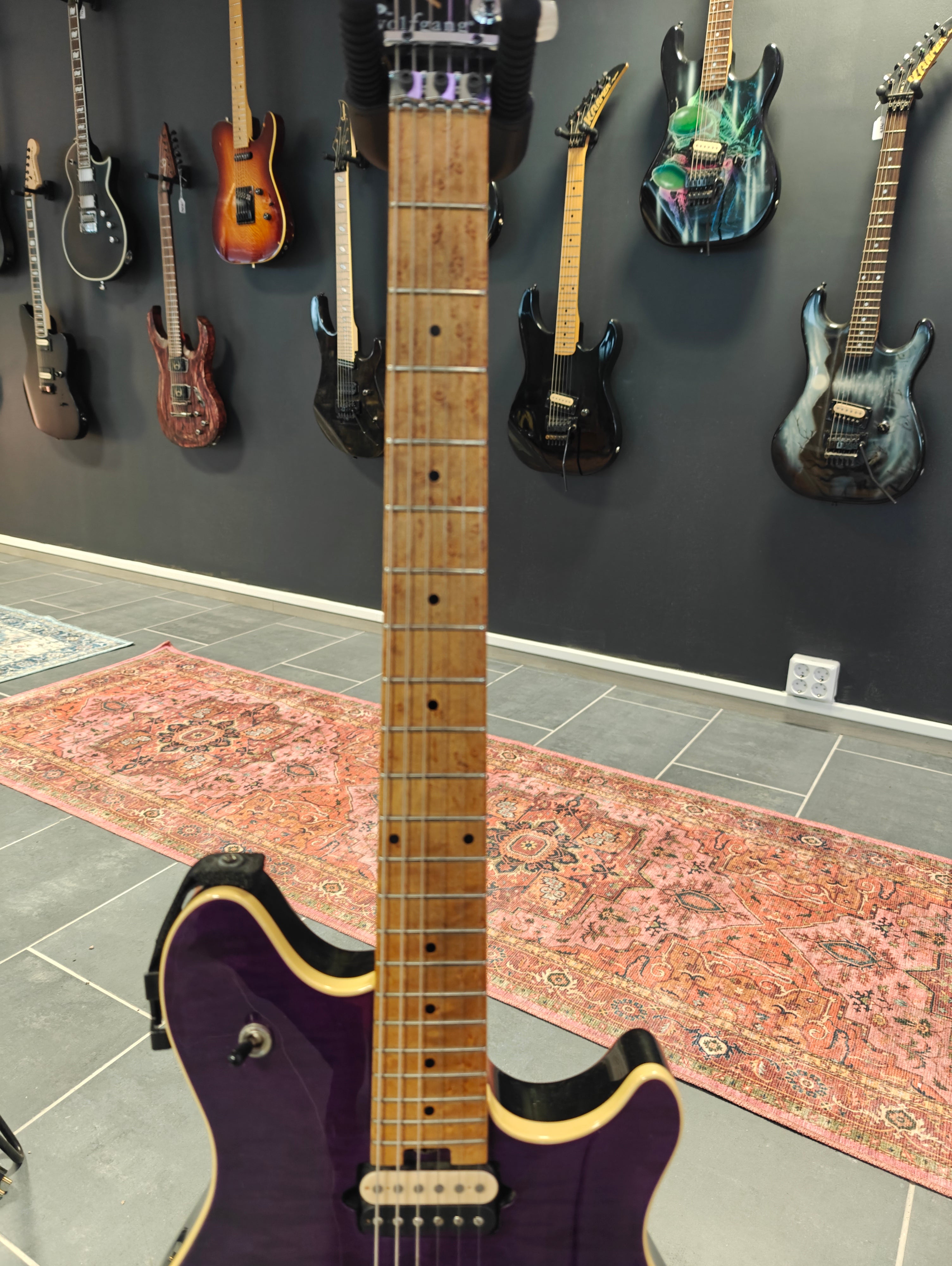 RESERVED Peavey Wolfgang Standard 2001 USA