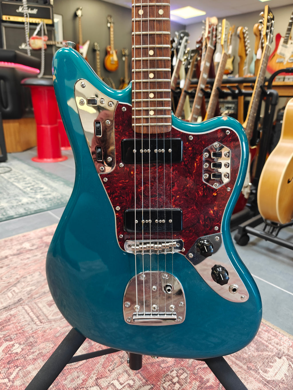 Fender Vintera '60s Jaguar Ocean Turquoise w/ Lollar P90s