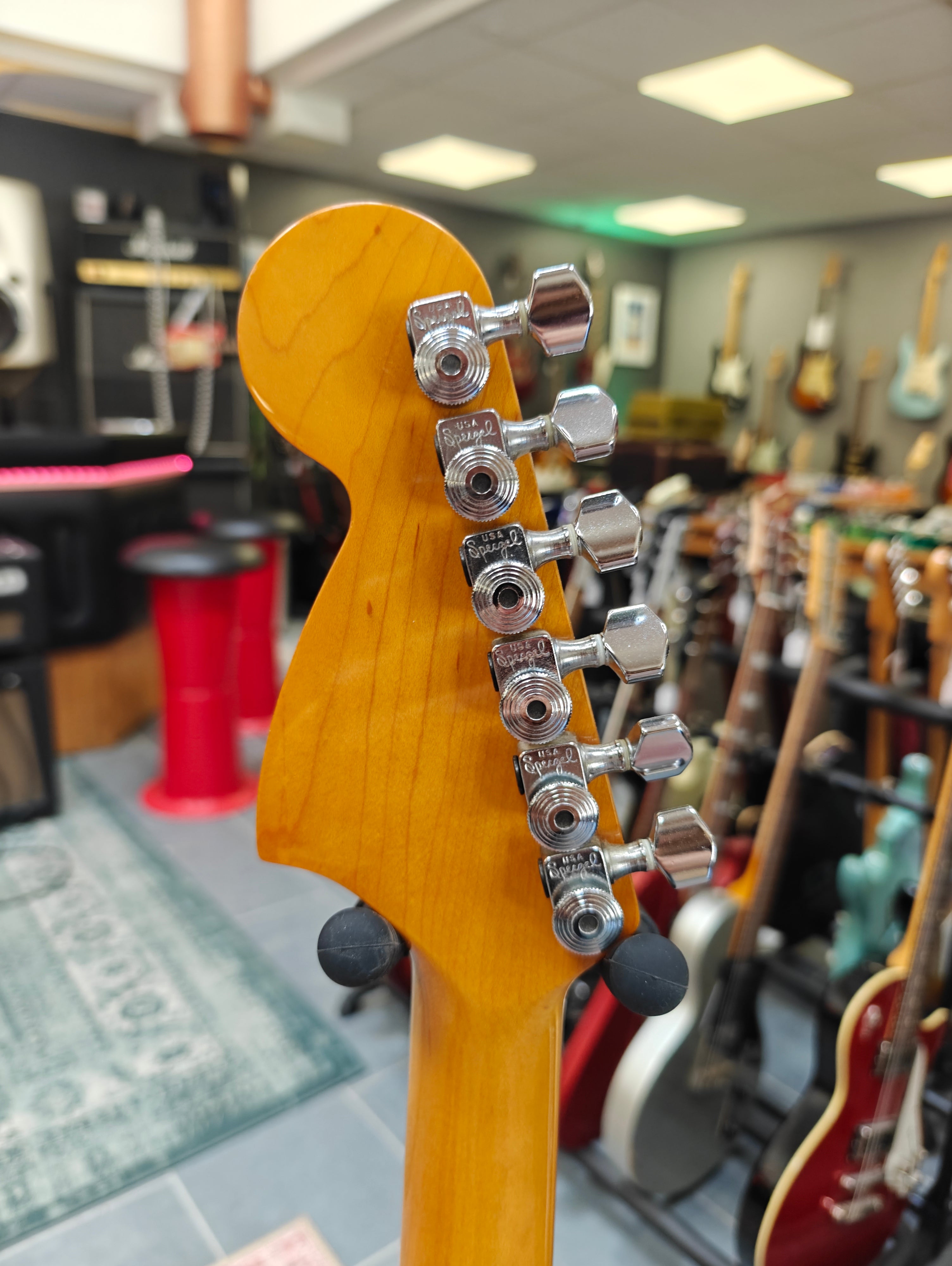 Fender Mustang 69 Reissue Matching Headstock Black MIJ