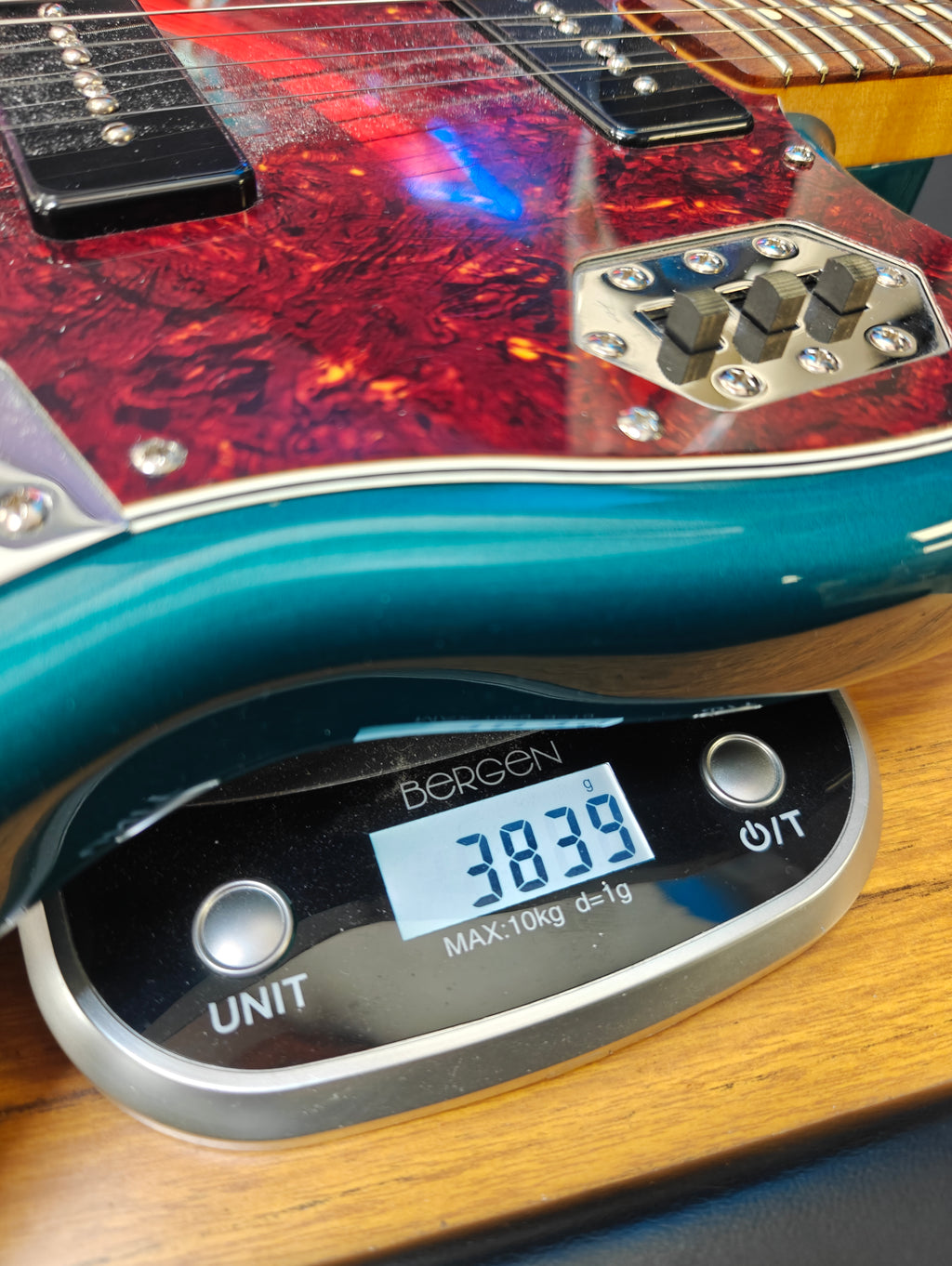 Fender Vintera '60s Jaguar Ocean Turquoise w/ Lollar P90s