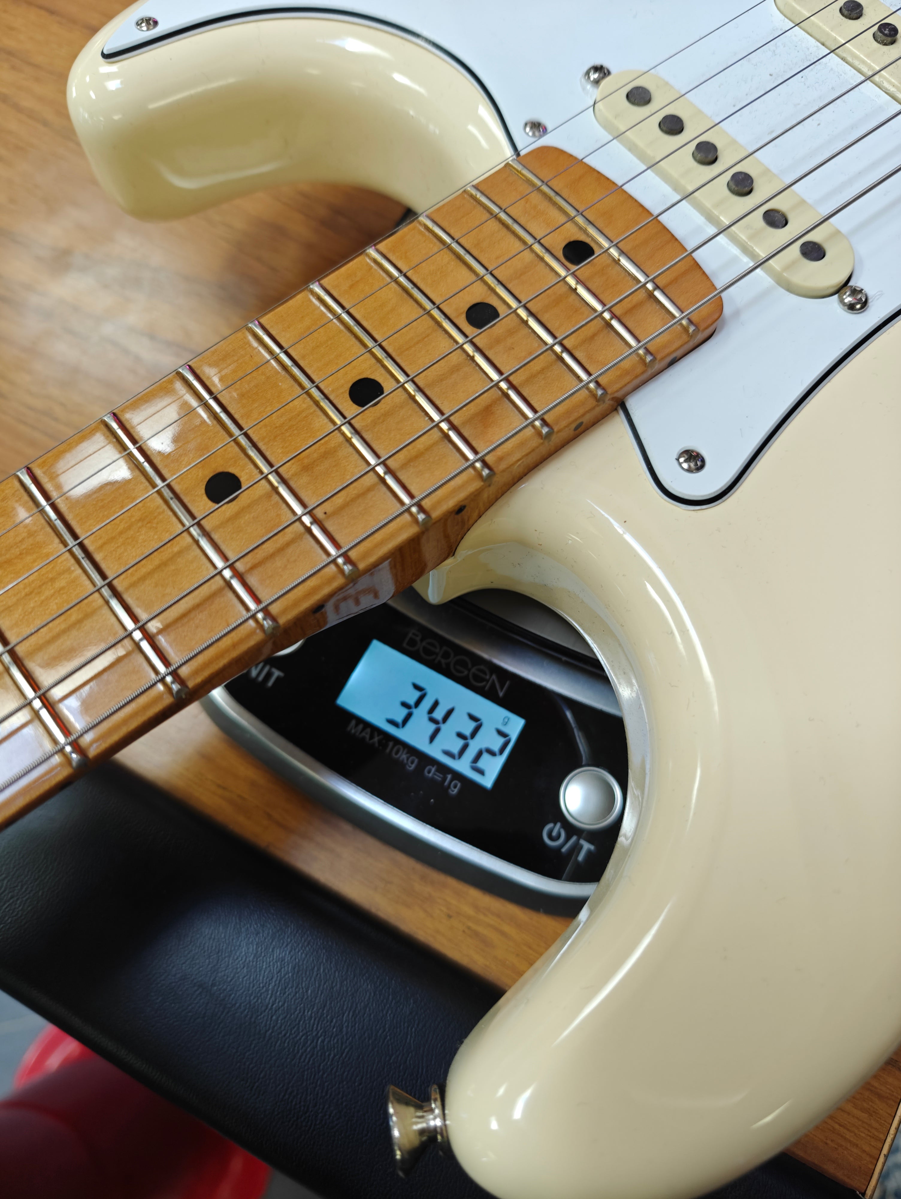 Fender Jimi Hendrix Signature Stratocaster