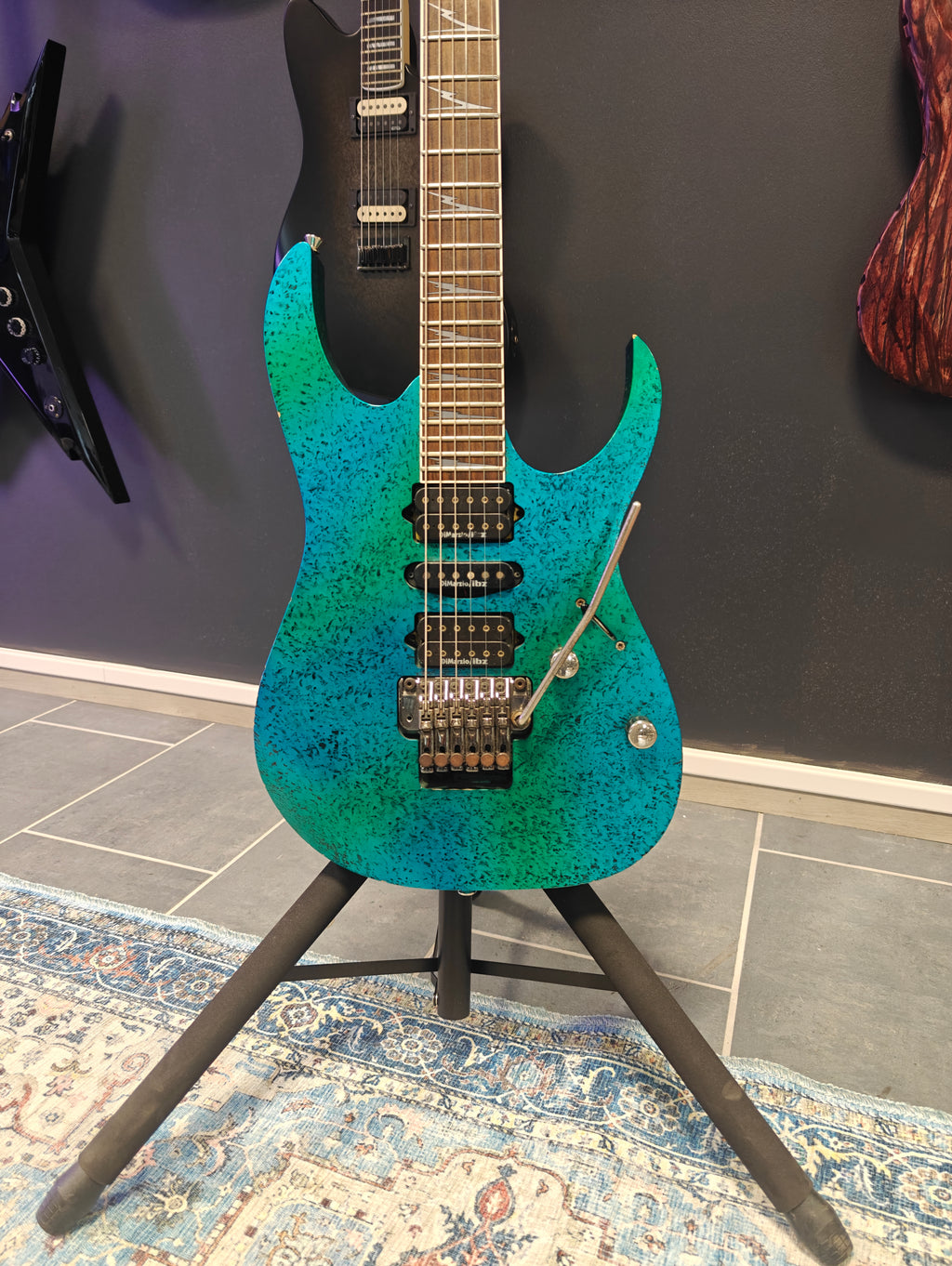 Ibanez RG2570Z Prestige Mediterranean Coral Reef