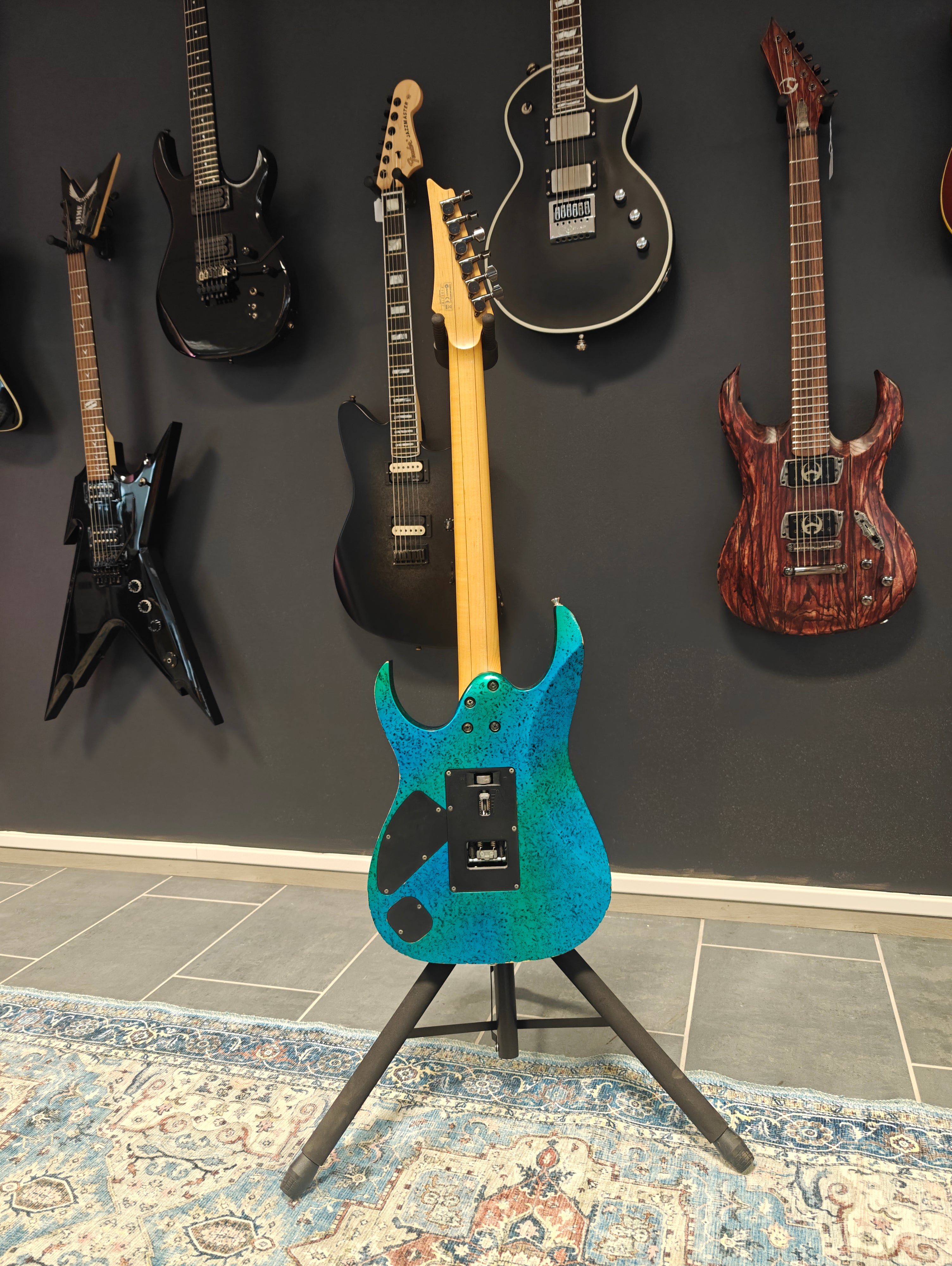 Ibanez RG2570Z Prestige Mediterranean Coral Reef
