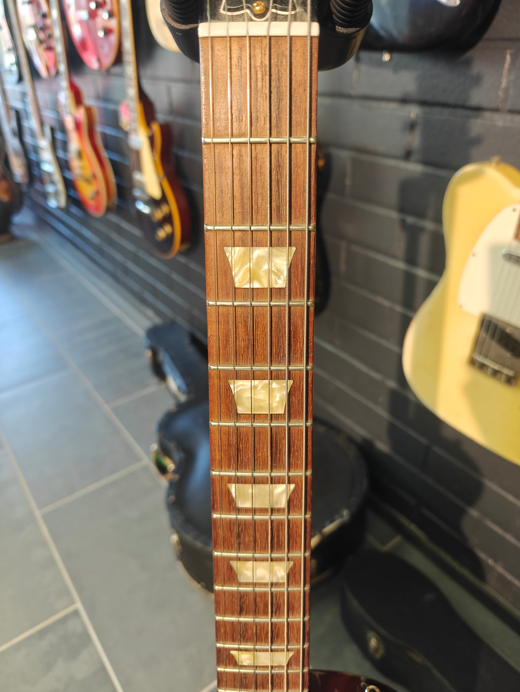 Gibson Les Paul Studio Lefty 2008 Wine Red – Tonefest Guitar Gallery