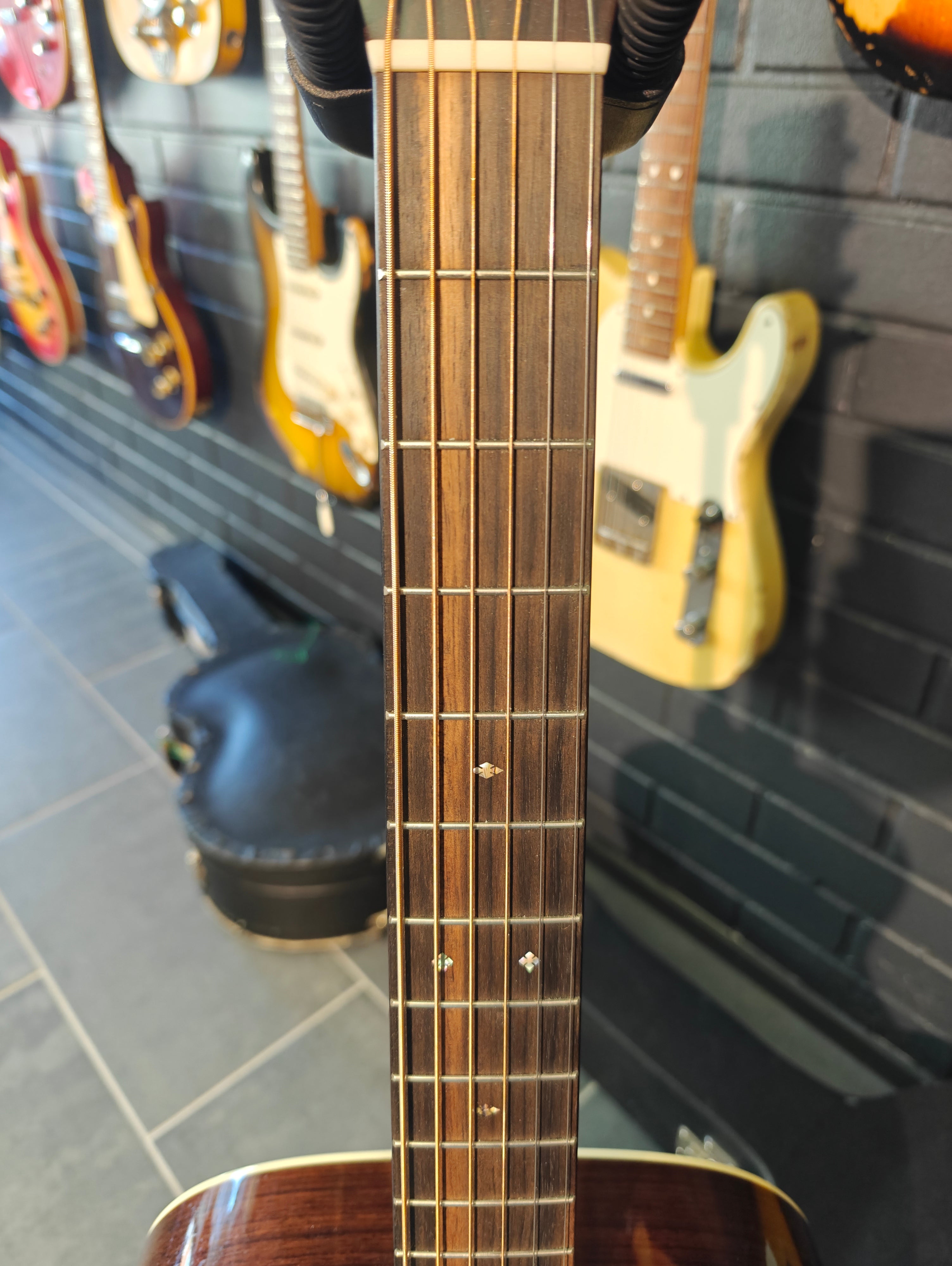 Martin OM-28 2024