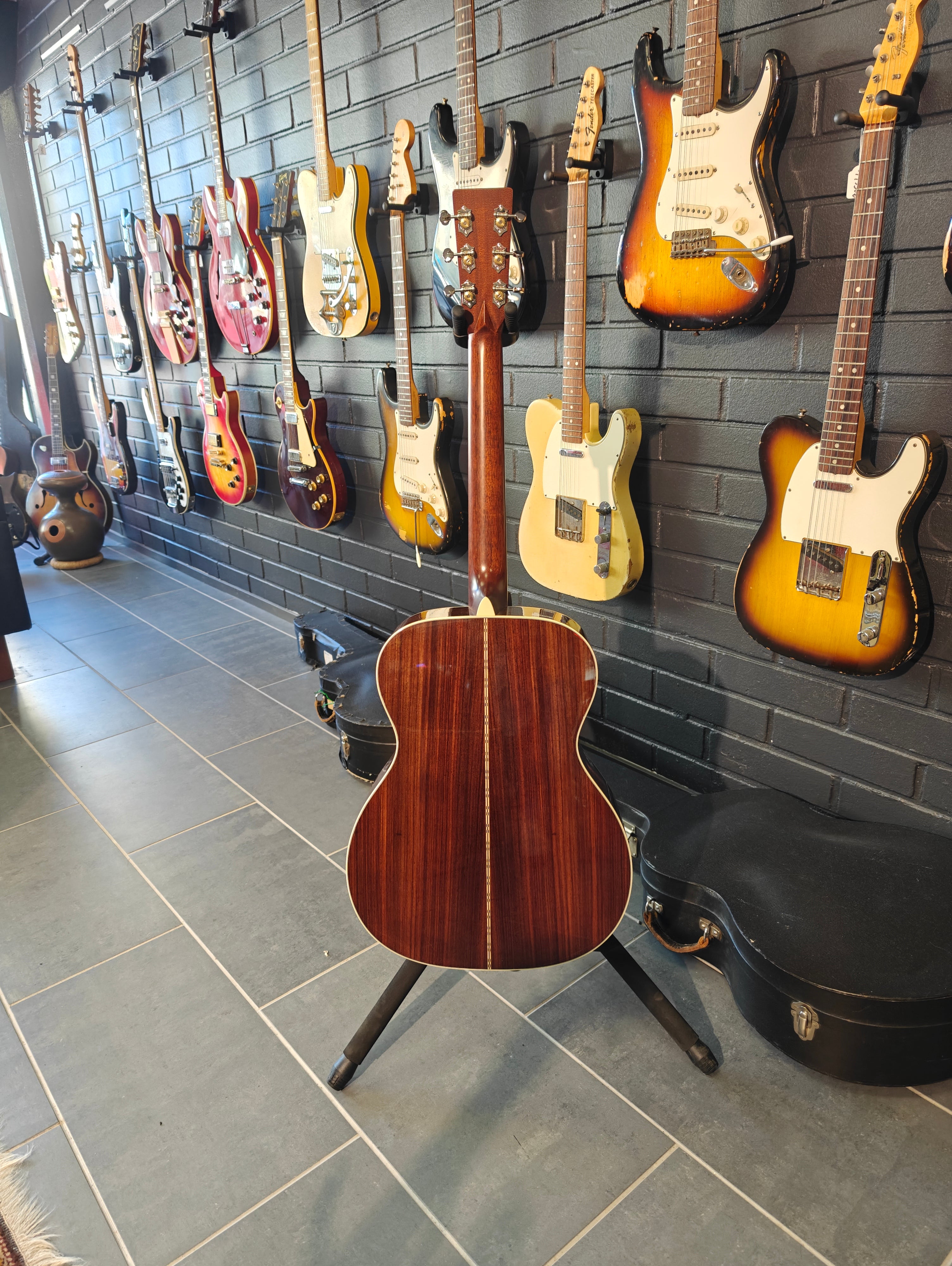Martin OM-28 2024