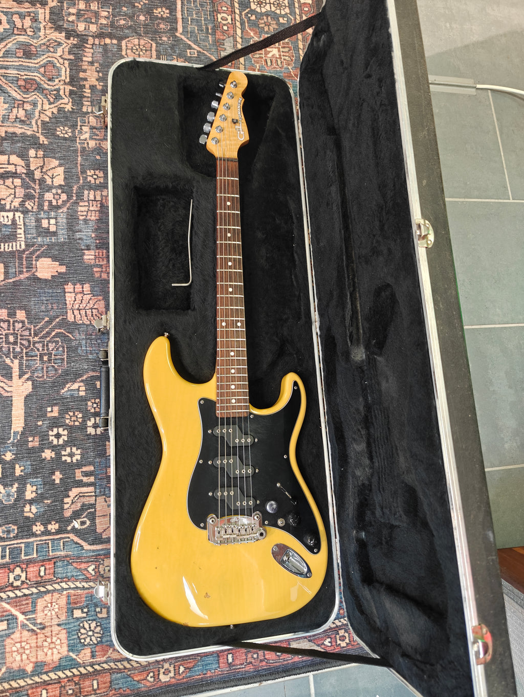 G&L USA Comanche