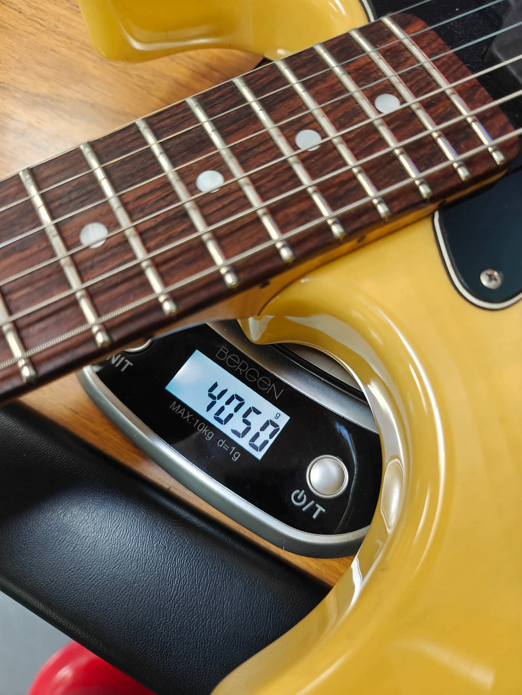 G&L USA Comanche
