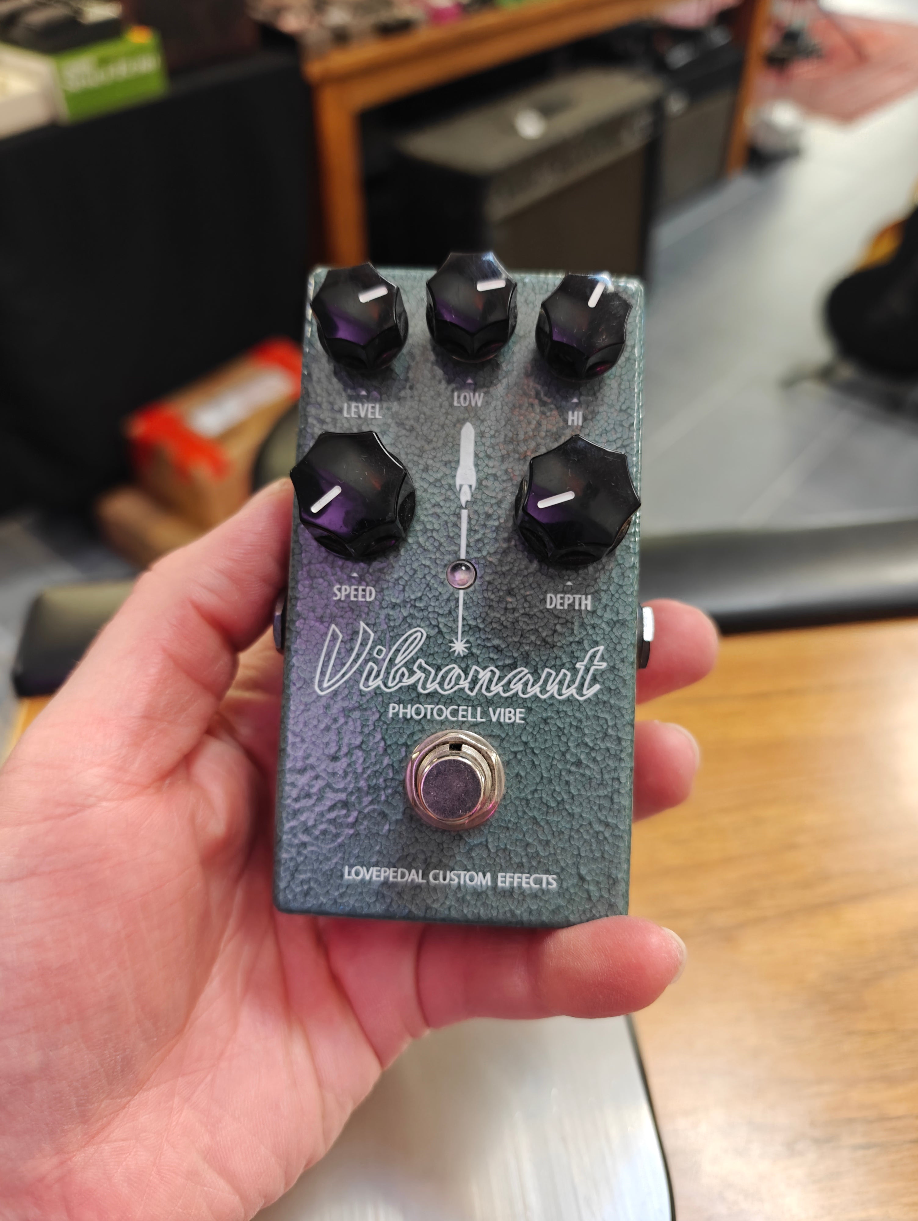 Lovepedal Vibronaut