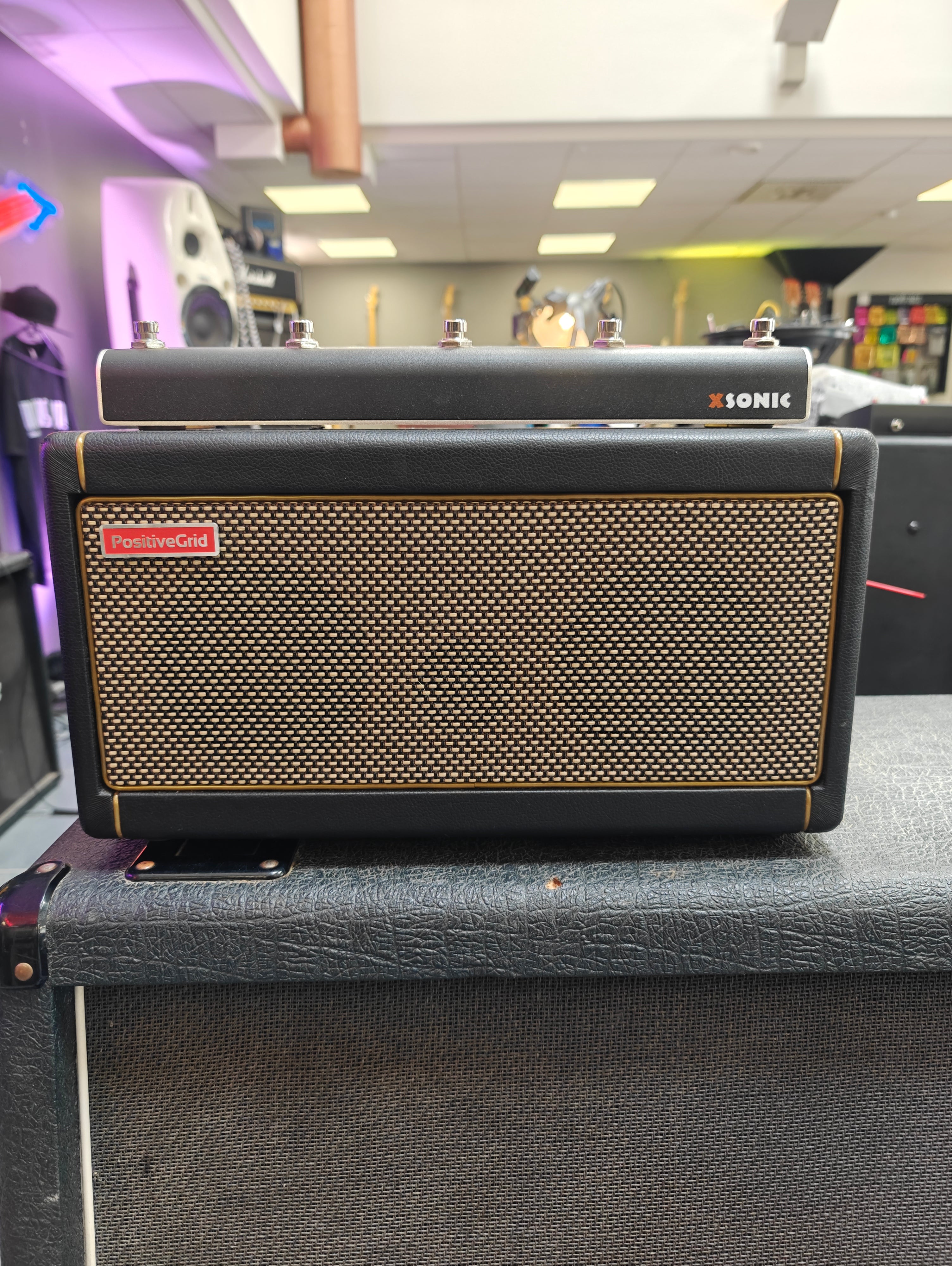 Positive Grid Spark 40 MkI w/ Airstep Lite Footswitch