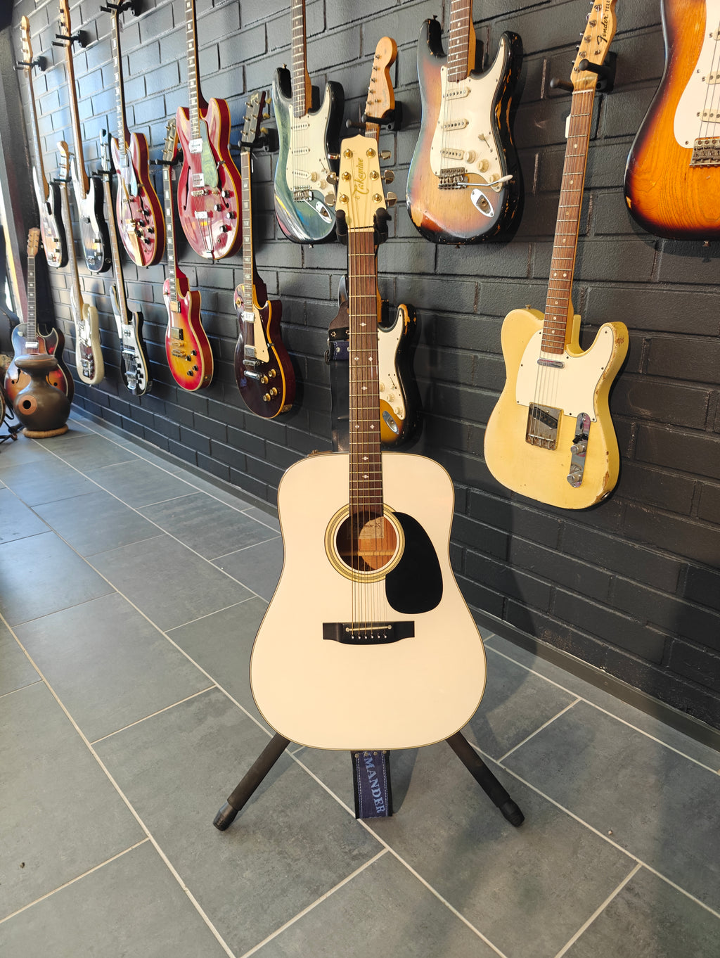 Takamine EF25S 1987 White 25th Anniversary Model