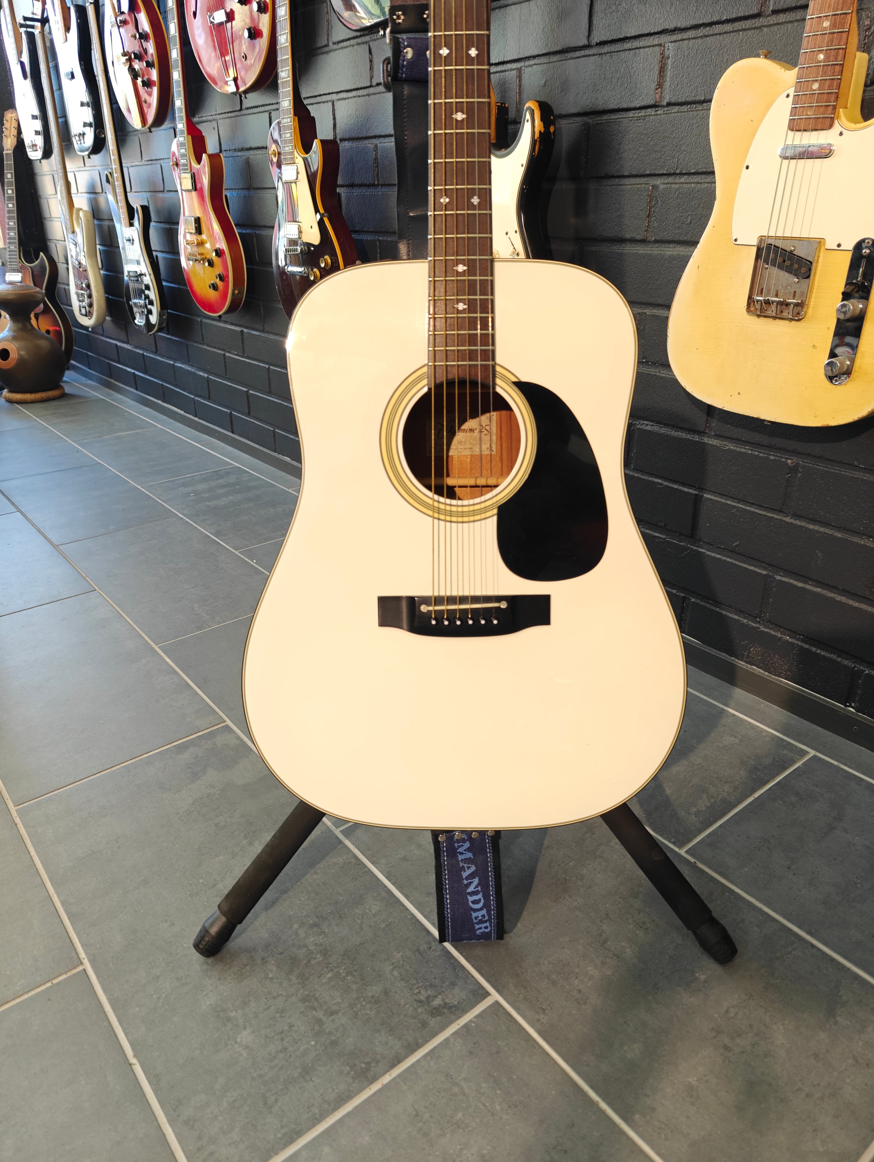 Takamine EF25S 1987 White 25th Anniversary Model