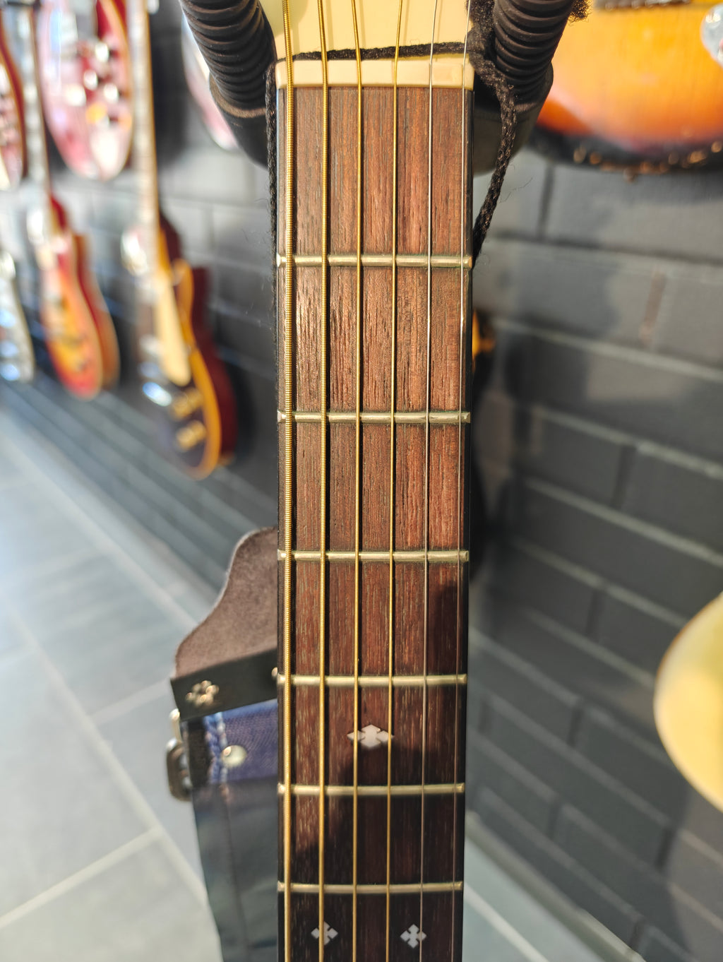 Takamine EF25S 1987 White 25th Anniversary Model