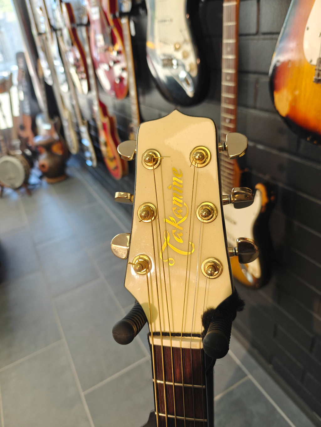 Takamine EF25S 1987 White 25th Anniversary Model