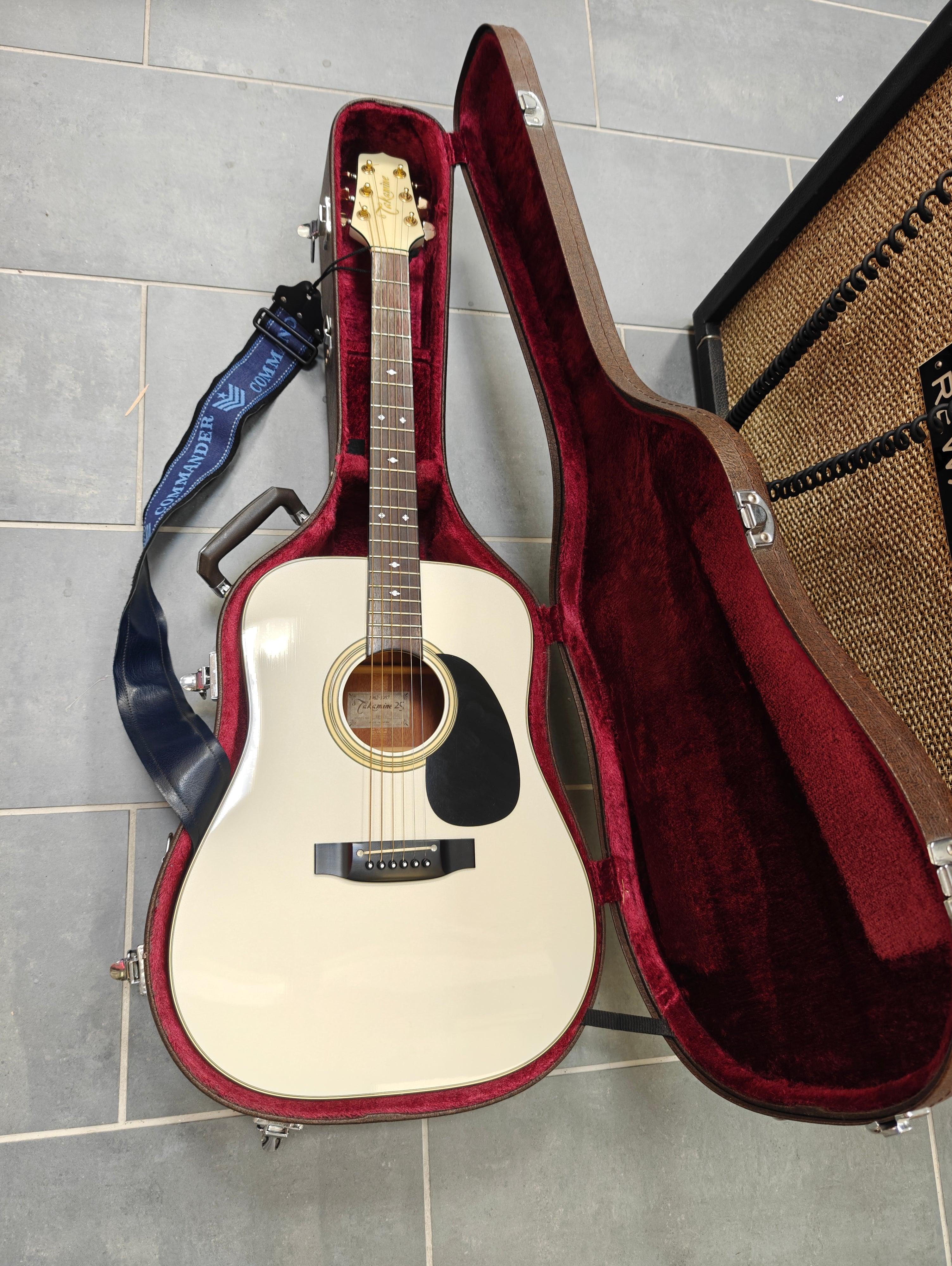 Takamine EF25S 1987 White 25th Anniversary Model