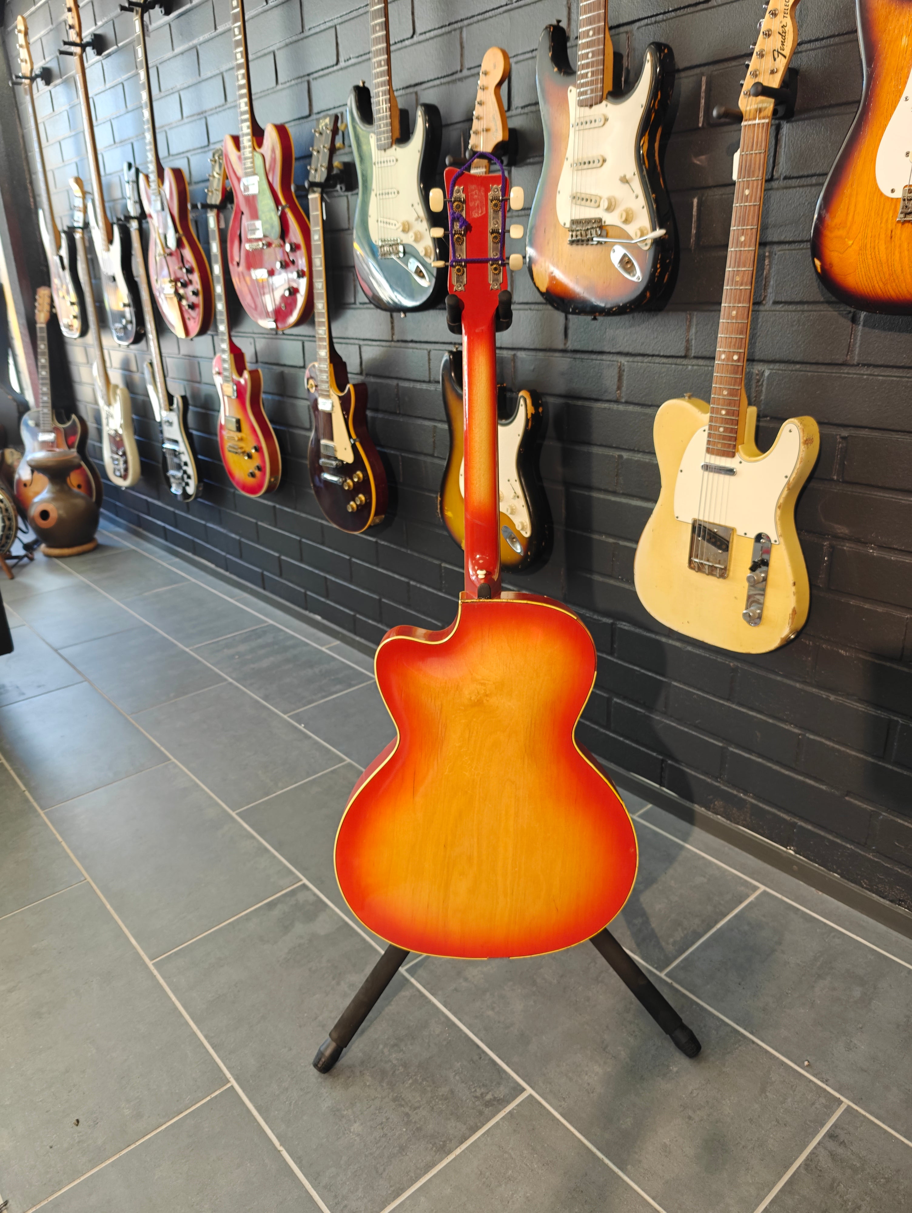 Lignatone 1964 "Sunburst" Ex-Jimi Sumen