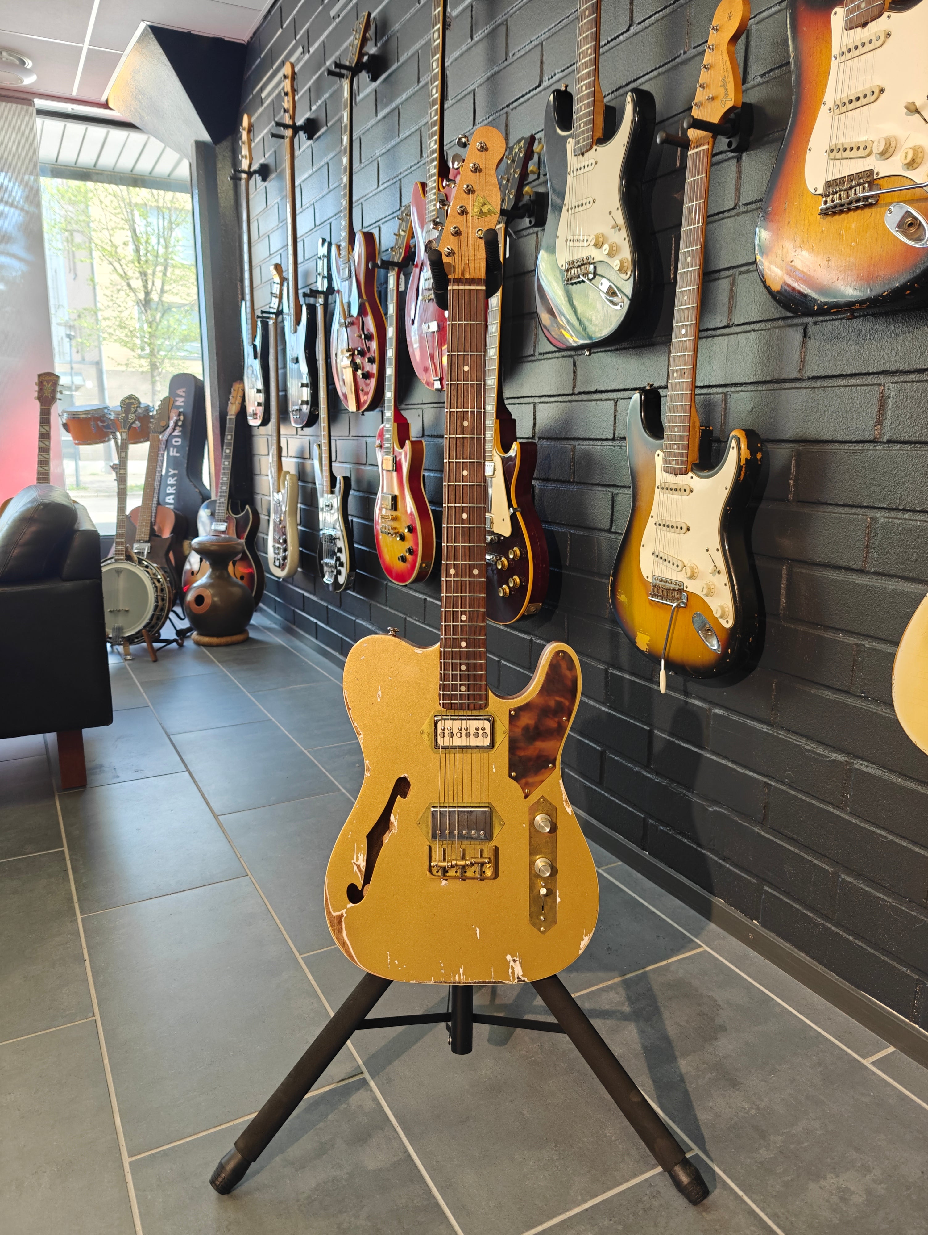 Mad Professor Supreme – Tonefest Guitar Gallery