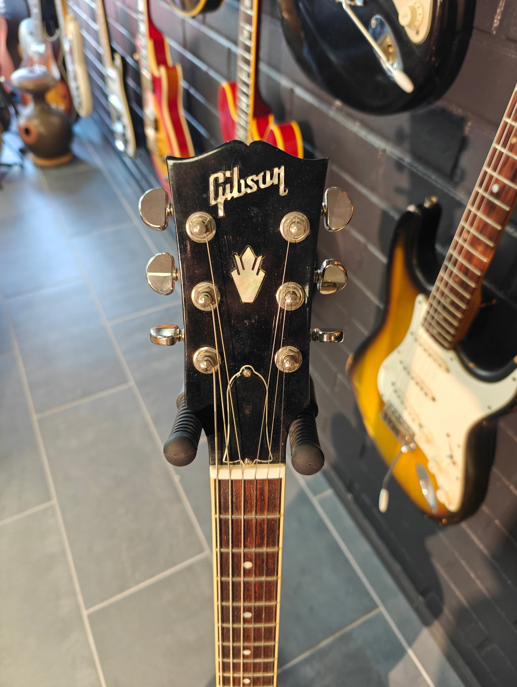Gibson ES-335 Ebony 1989 w/ Bigsby