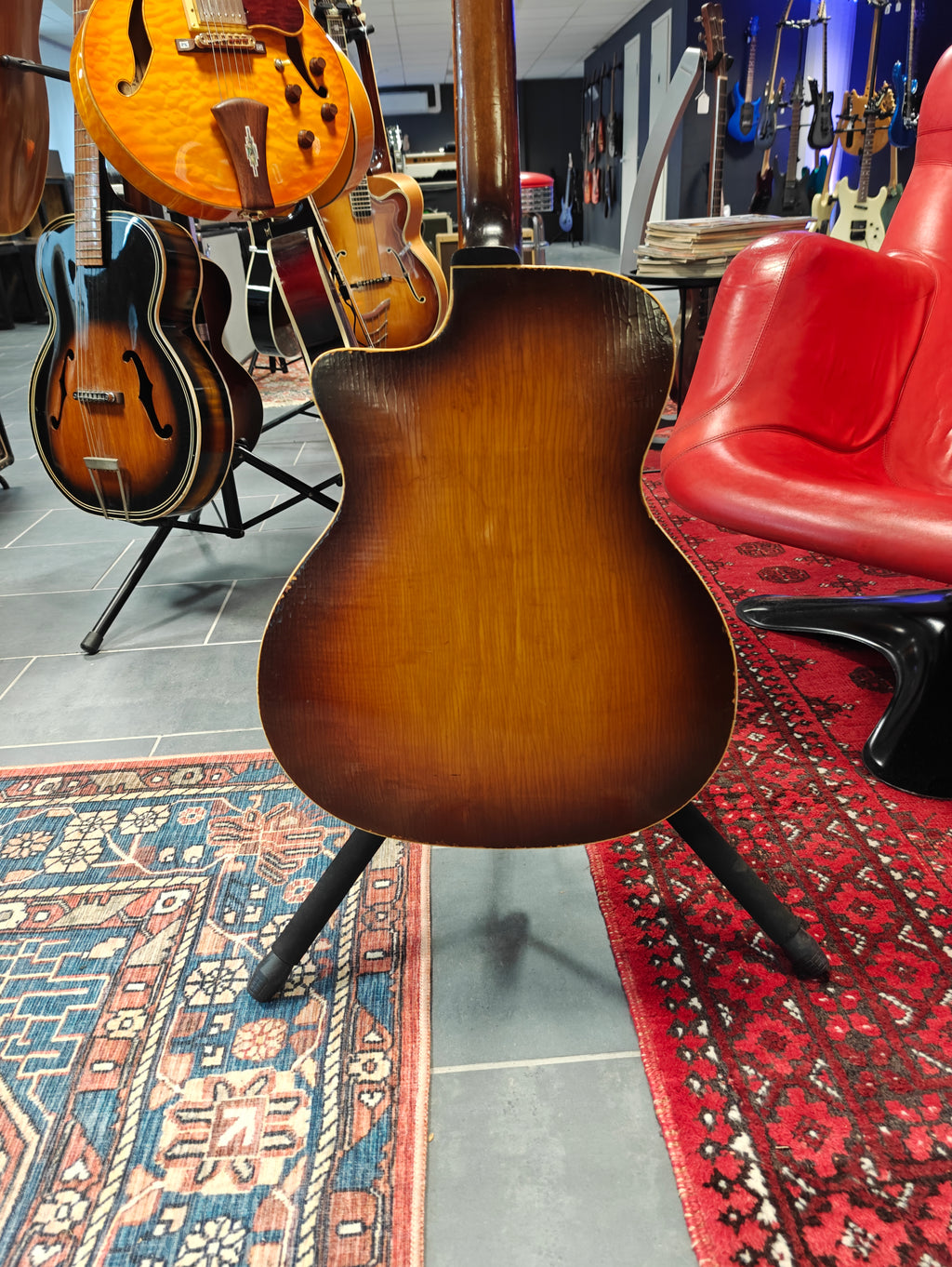 Antoine Di Mauro Solist Special Chorus Luxe Sunburst 1950s