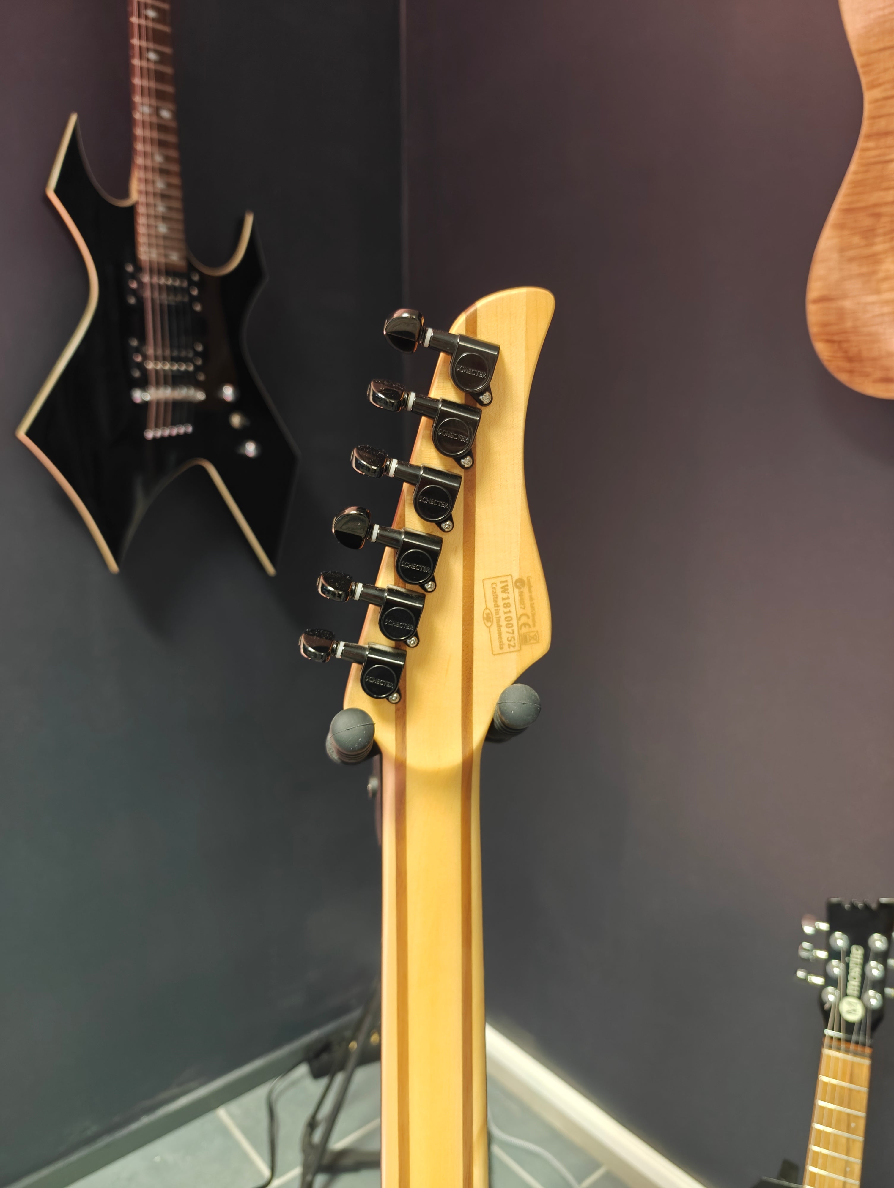 Schecter Reaper 6 FRS Charcoal Burst