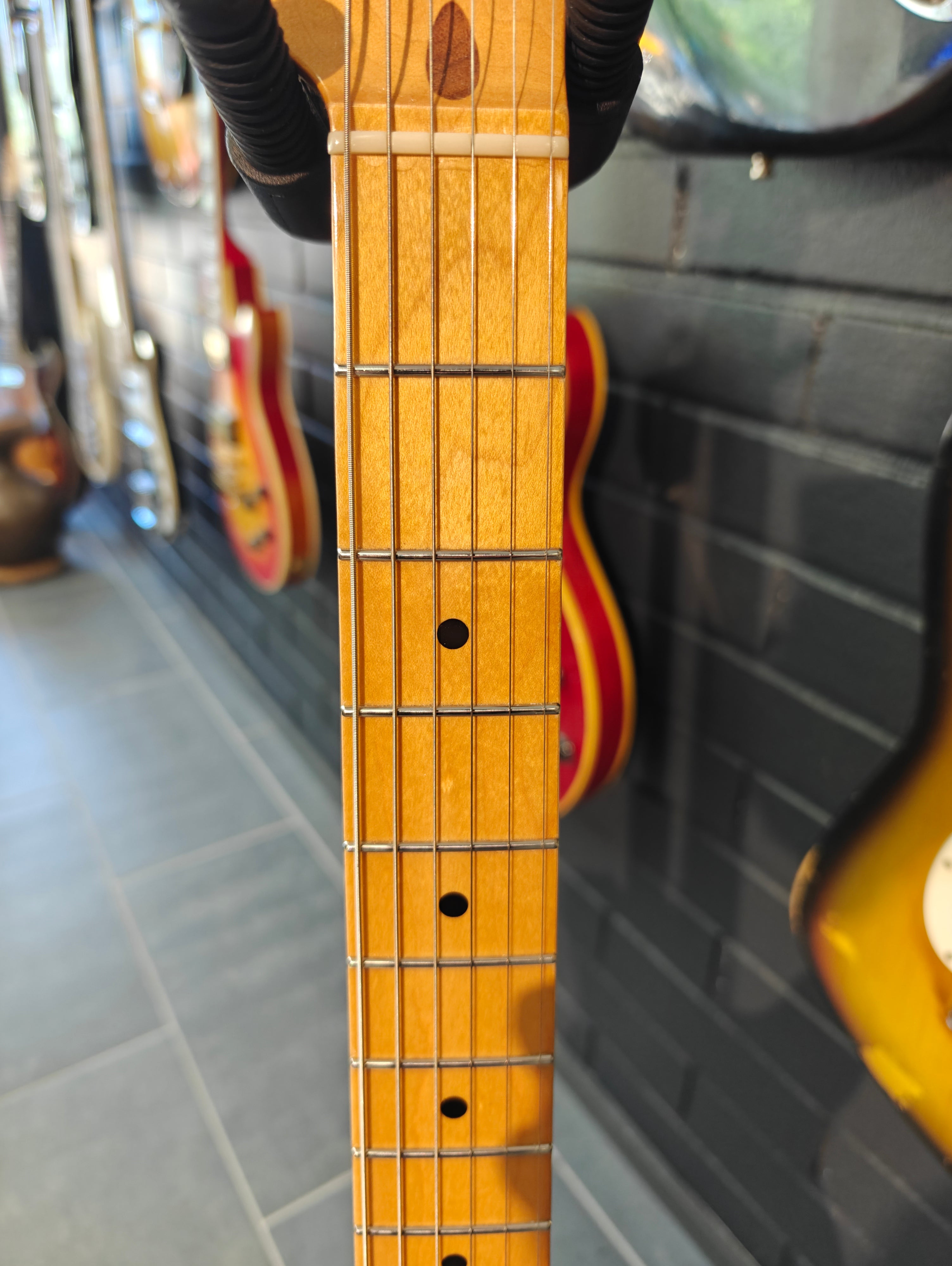 Fender Classic Series '69 Telecaster Thinline