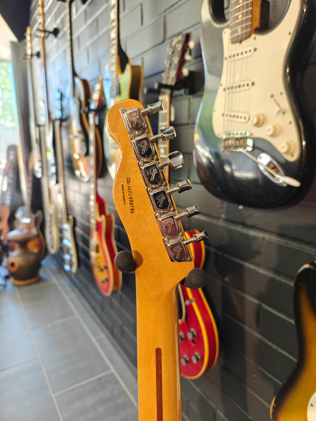 Fender Classic Series '69 Telecaster Thinline