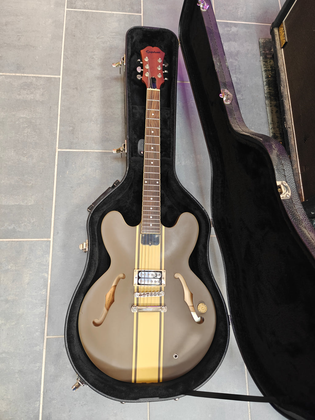 Epiphone Tom DeLonge Signature ES-333