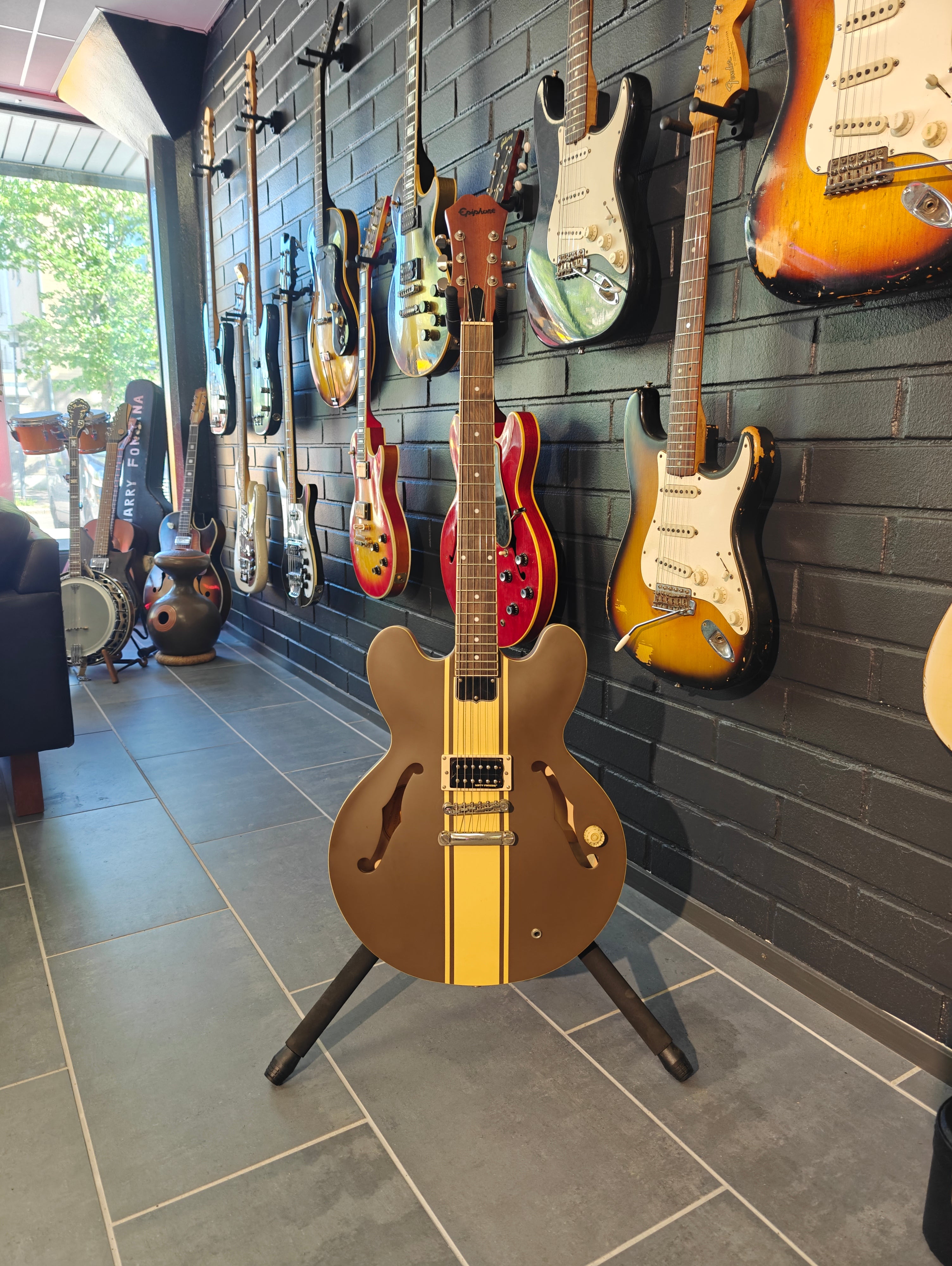 Epiphone Tom DeLonge Signature ES-333
