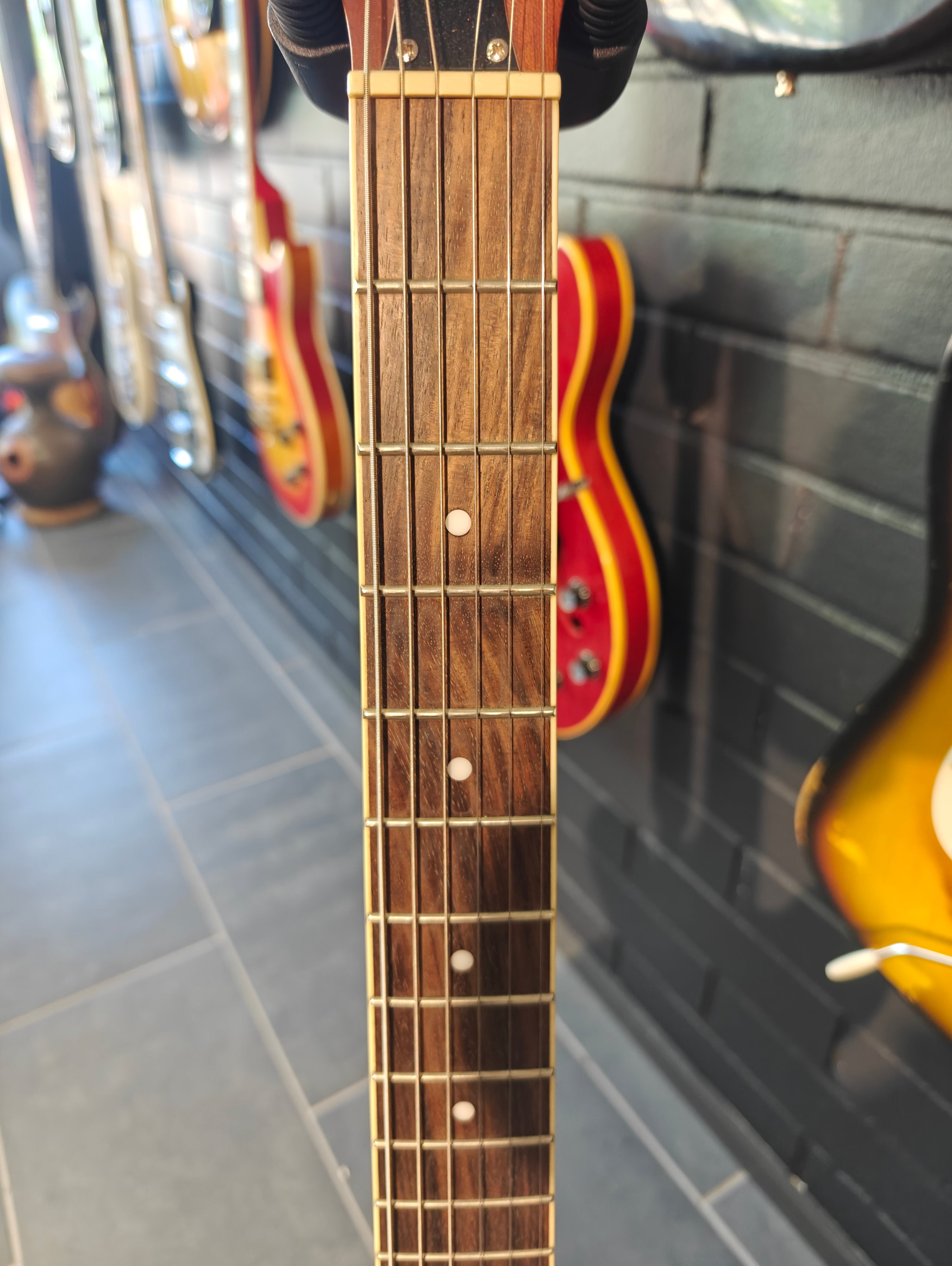 Epiphone Tom DeLonge Signature ES-333