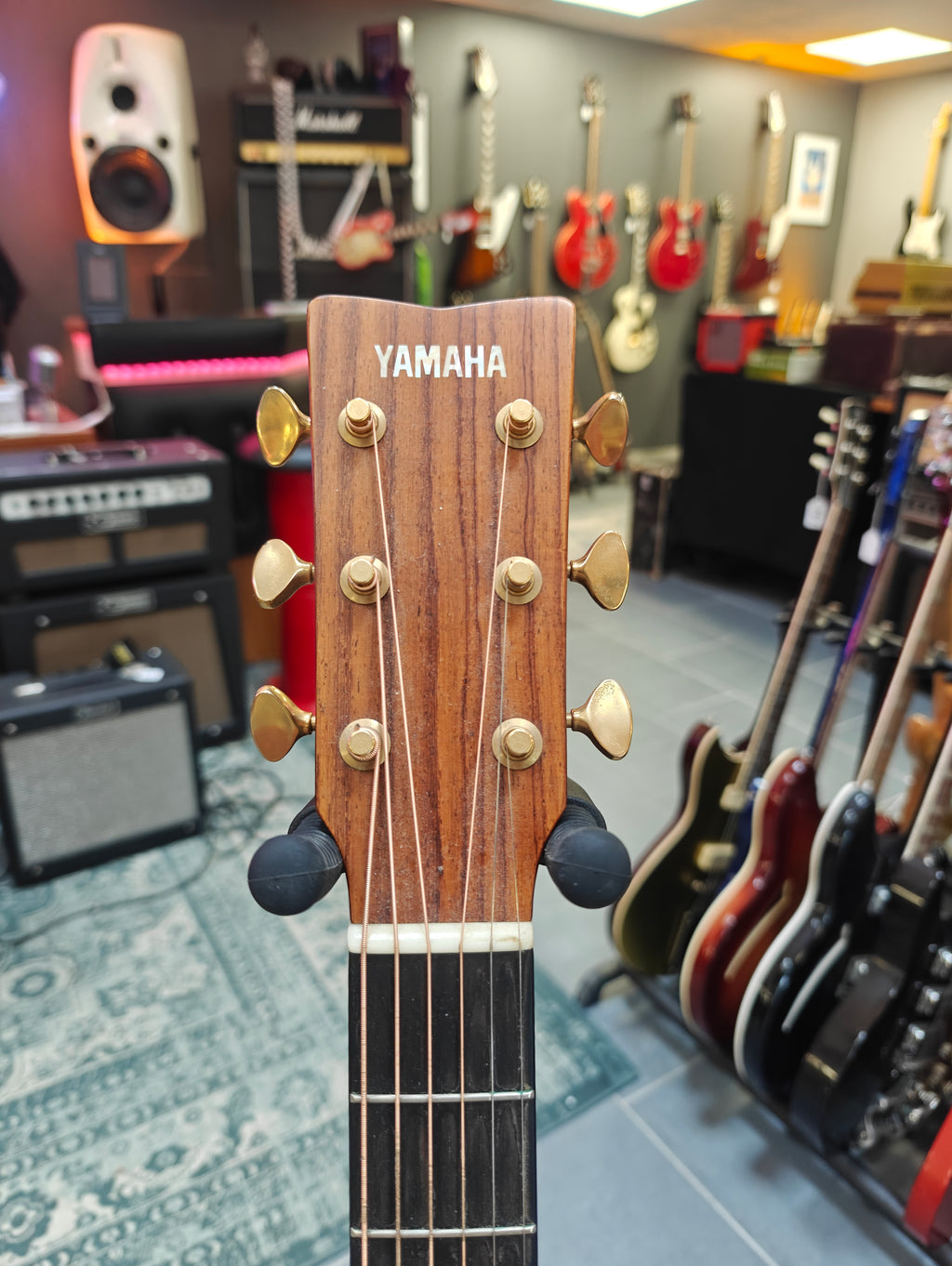 Yamaha LLX26C
