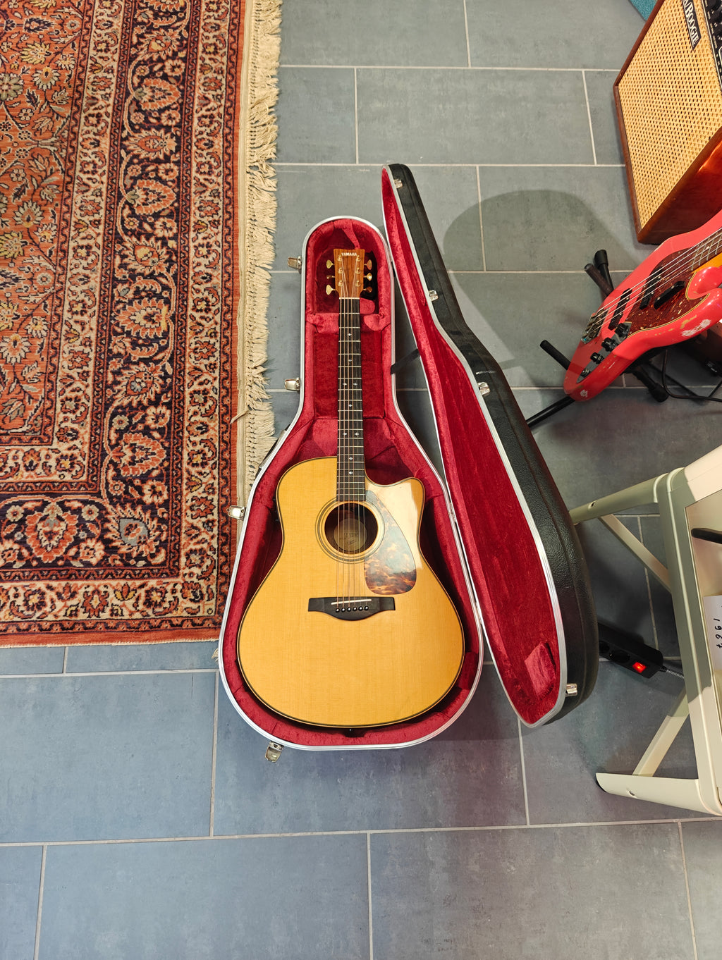 Yamaha LLX26C
