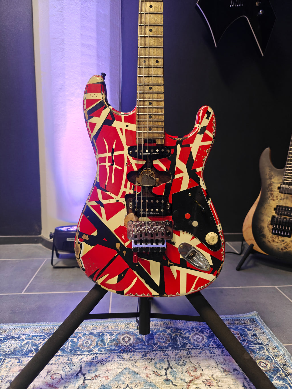 EVH Frankie Striped Relic Upgraded by Euge Valovirta