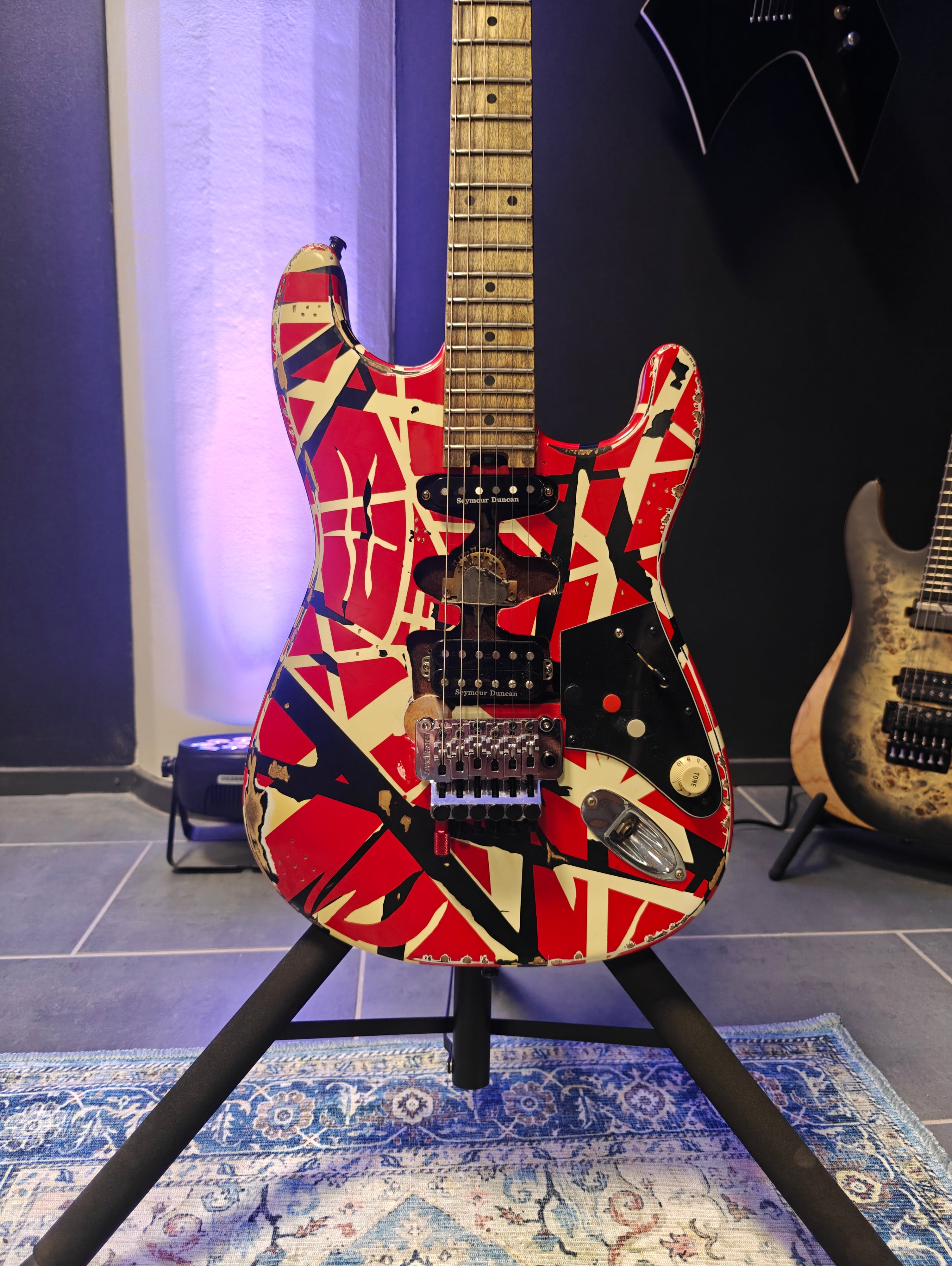 EVH Frankie Striped Relic Upgraded by Euge Valovirta