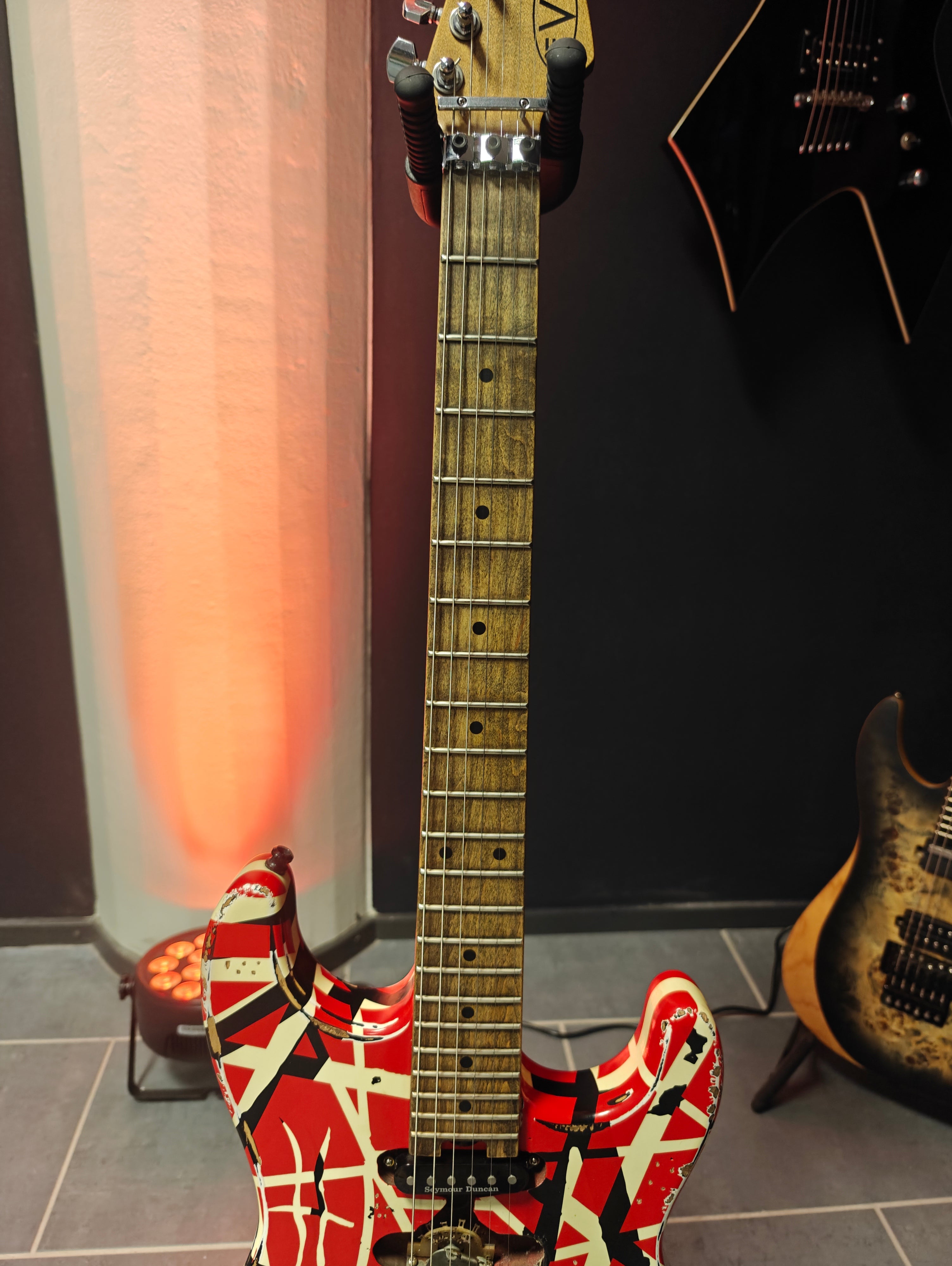 EVH Frankie Striped Relic Upgraded by Euge Valovirta
