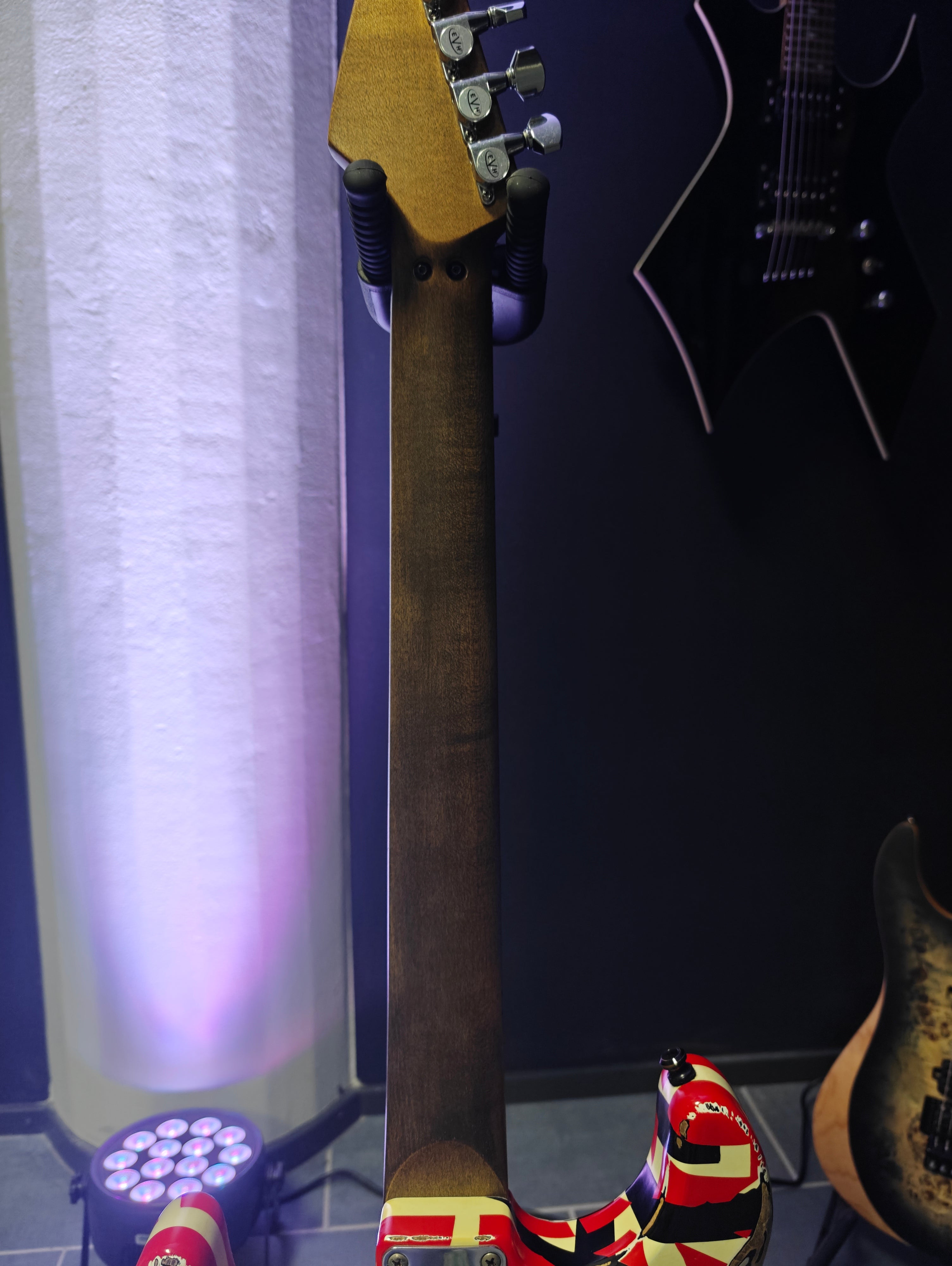 EVH Frankie Striped Relic Upgraded by Euge Valovirta