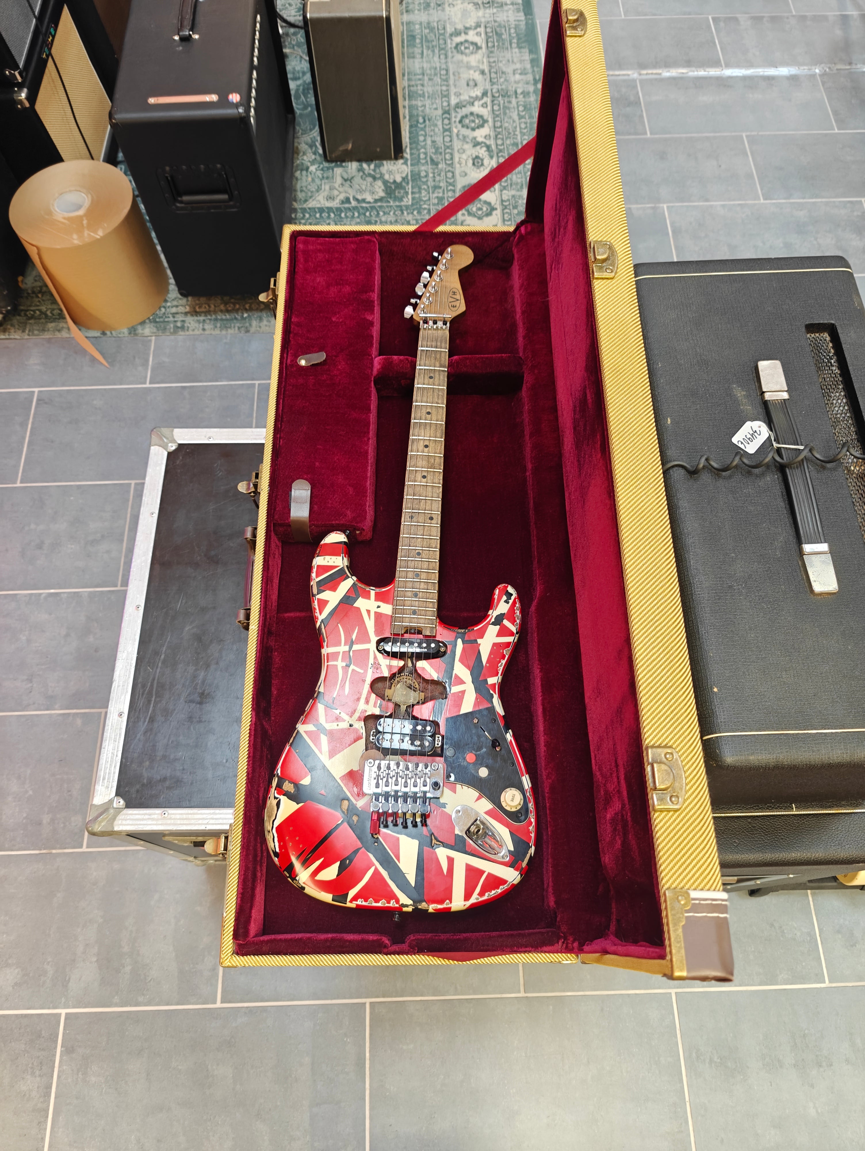 EVH Frankie Striped Relic Upgraded by Euge Valovirta