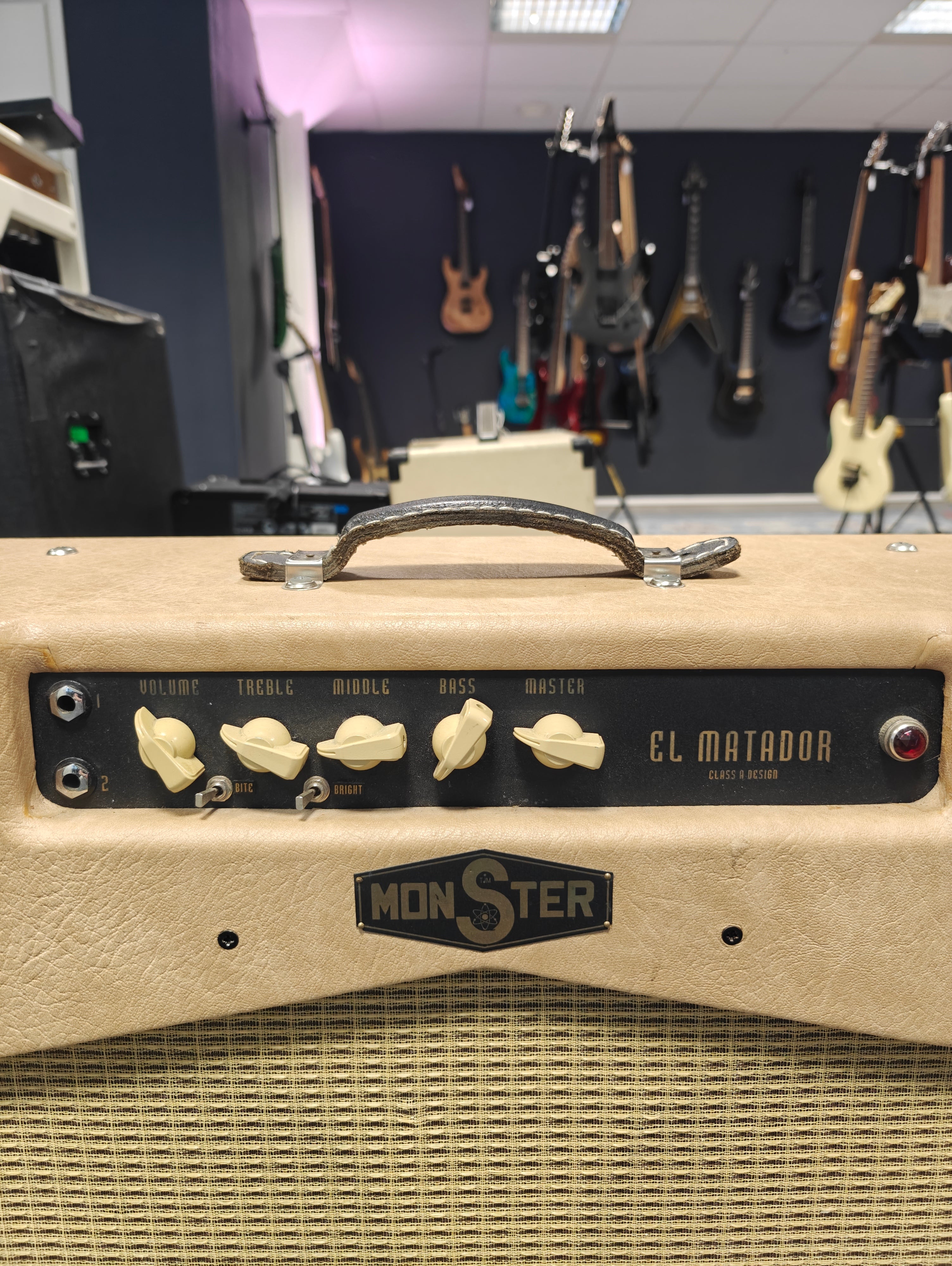 Monster El Mariachi 15W w/ Flight Case