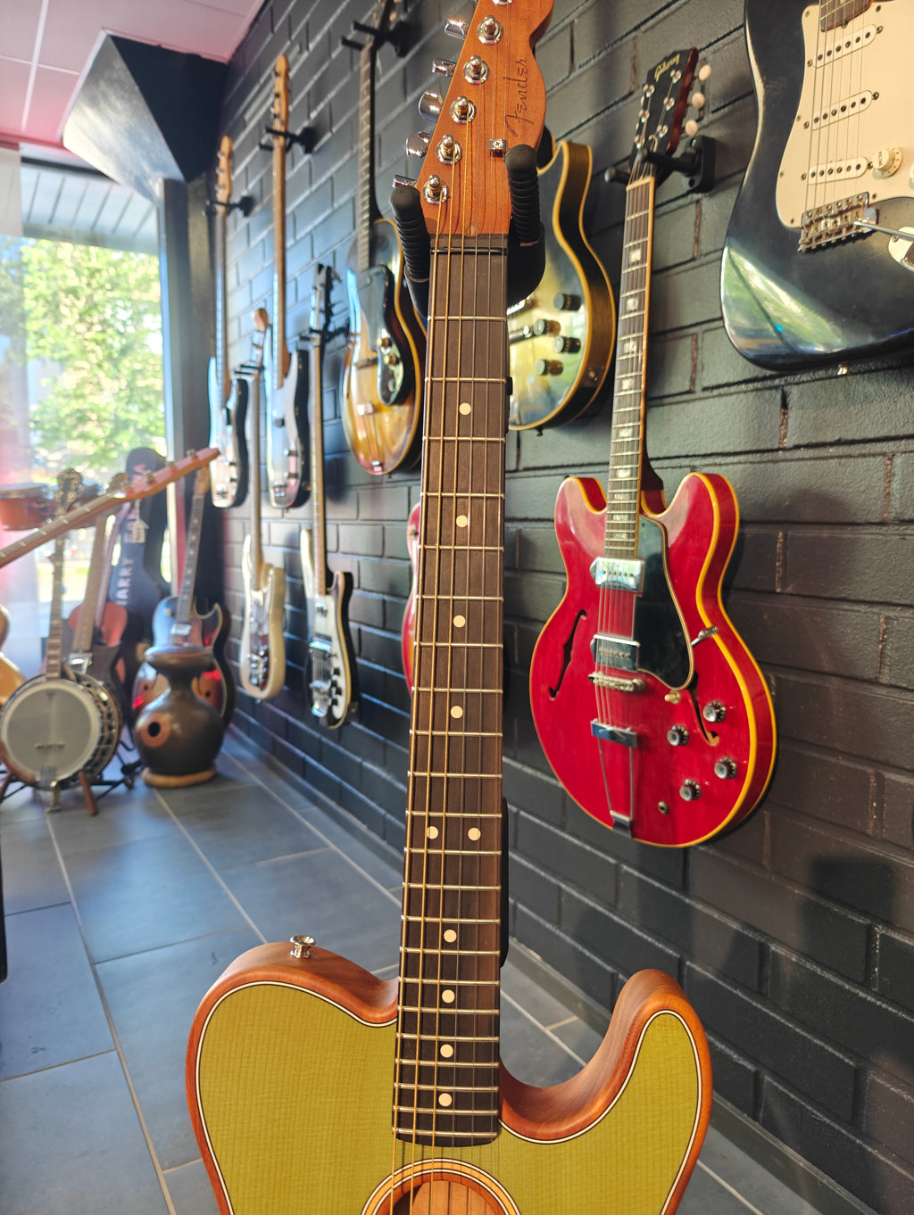 Fender American Acoustasonic Telecaster Translucent Surf Green