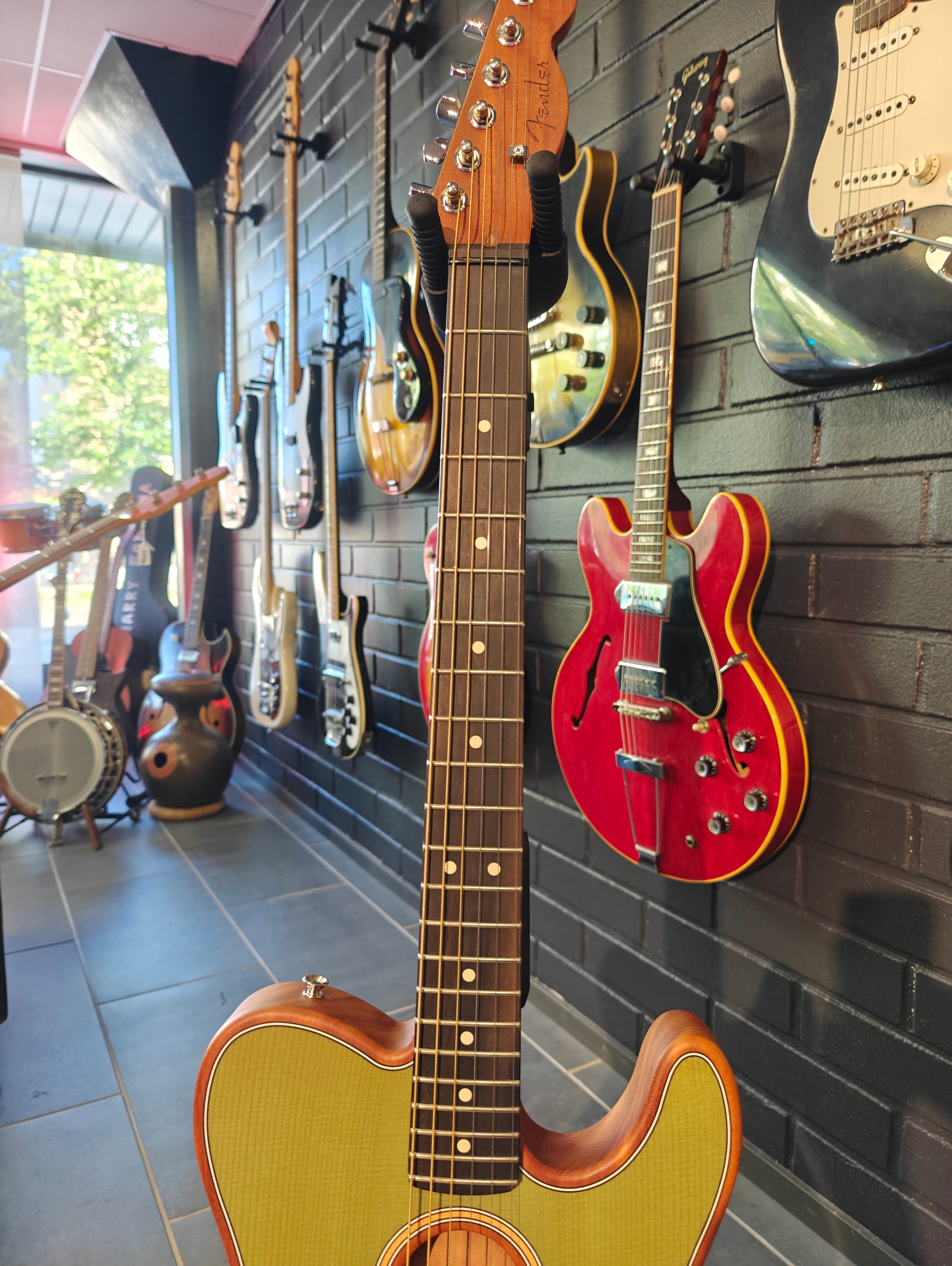 Fender American Acoustasonic Telecaster Translucent Surf Green