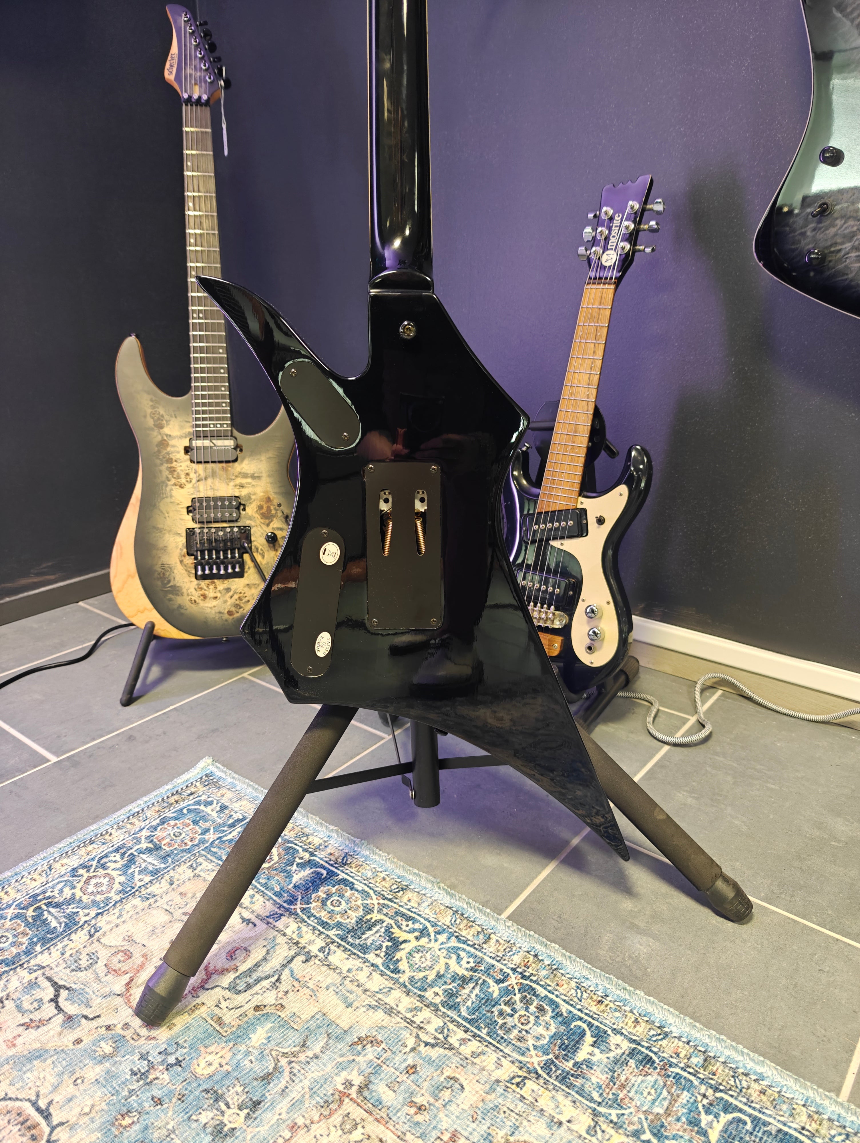 Washburn HM-20 Black