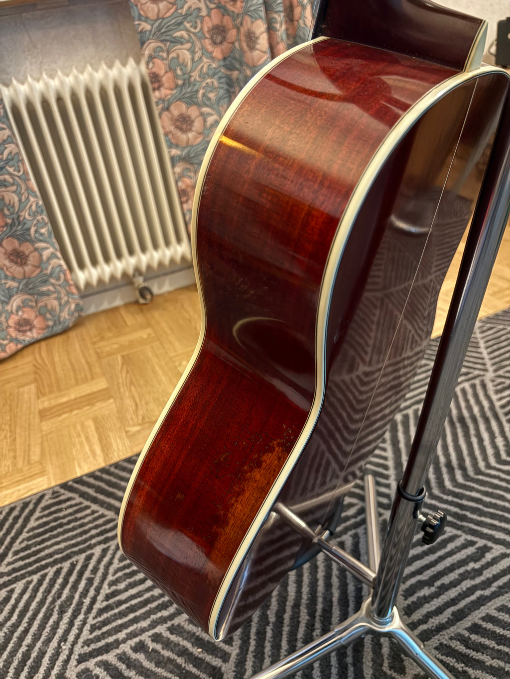 Eastman E10 00 SS/v Antique Varnish “Aged” 2022