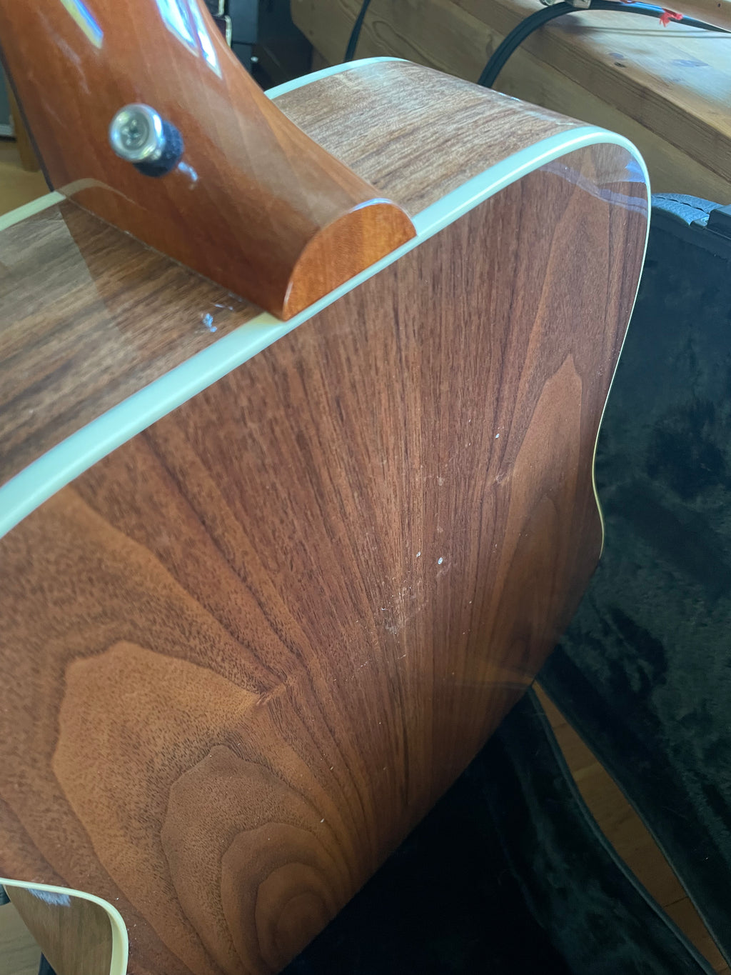 Gibson Hummingbird Studio Walnut 2021