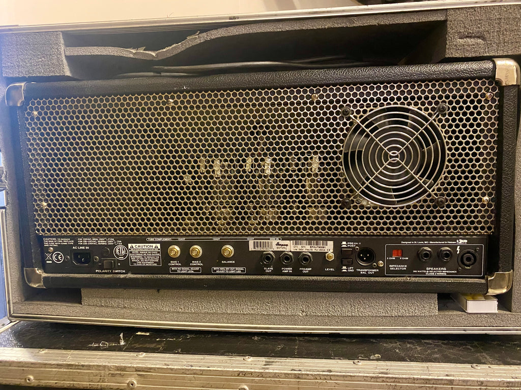Ampeg SVT VR 300W All Tube Vintage Reissue + 8x10"