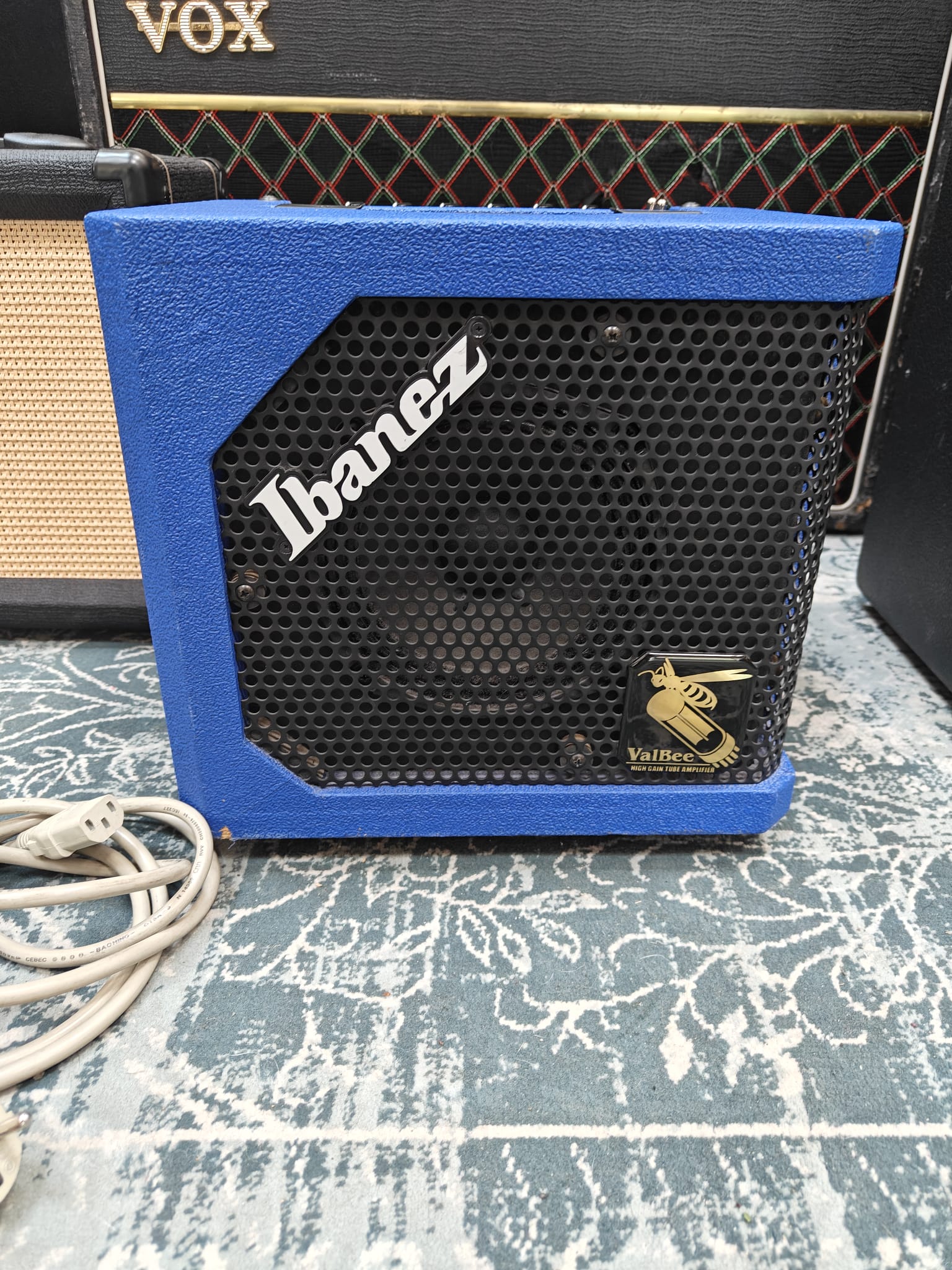 Ibanez ValBee