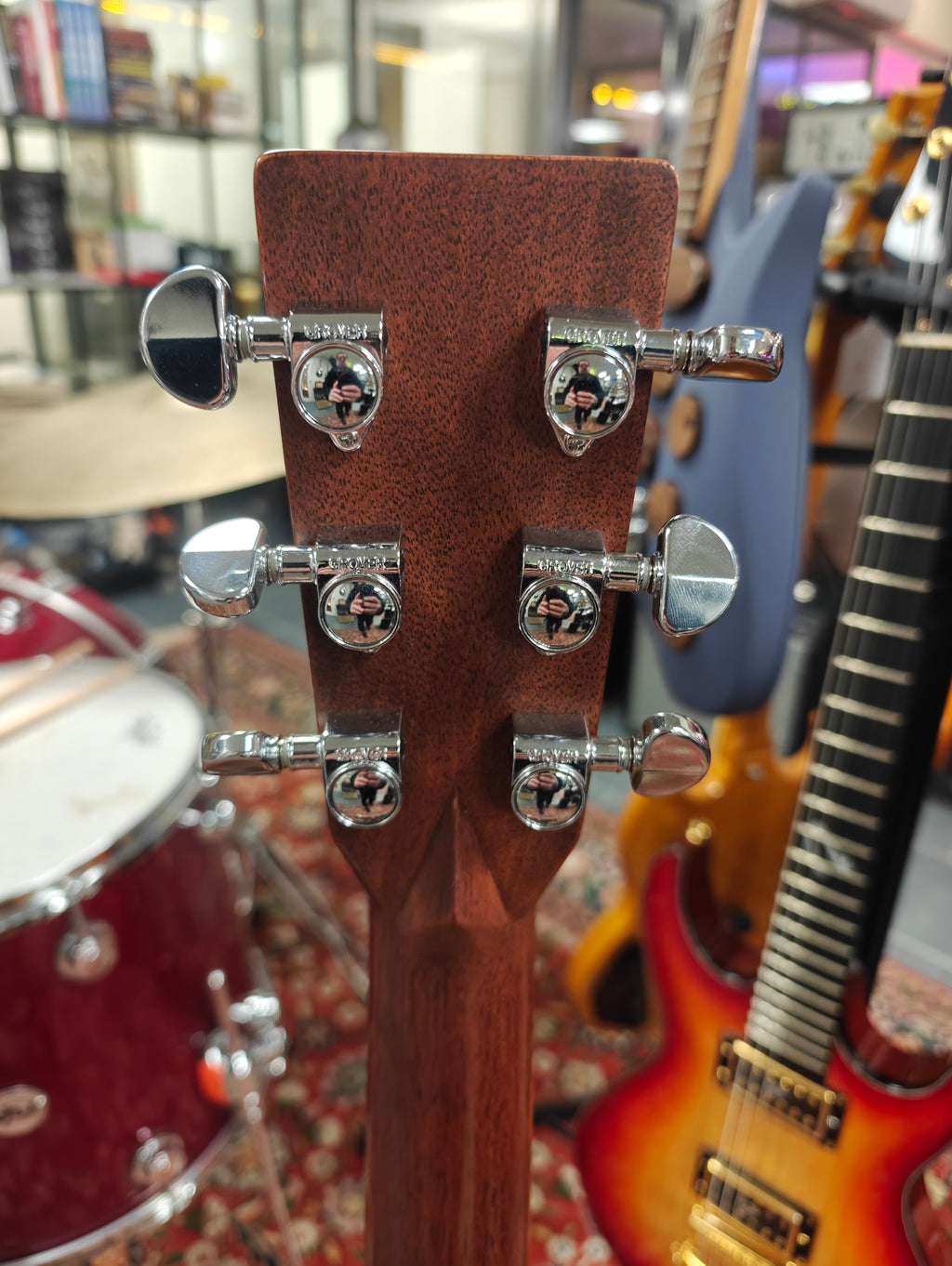 Martin 000-28 2013 w/ K&K Pure Mini