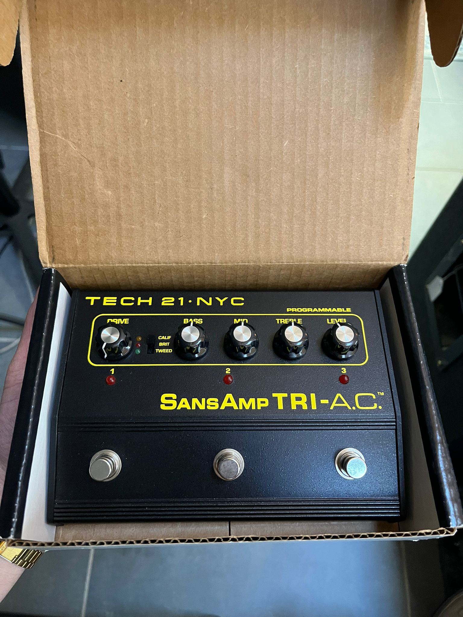 Tech 21 NYC Sans Amp TRI-A.C. – Tonefest Guitar Gallery